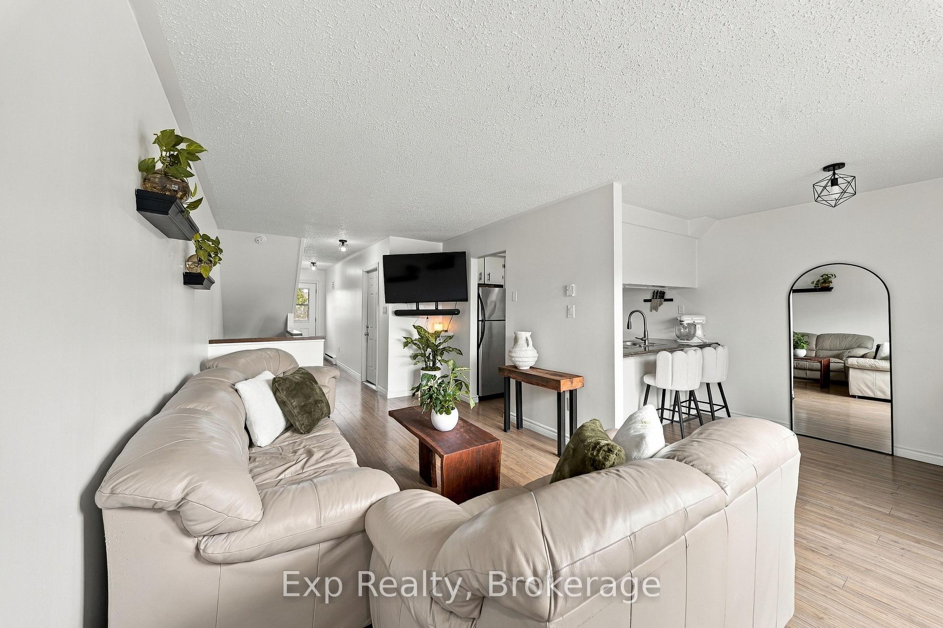 Photo 13 of Unit D, 50 Cascade Boulevard, Belleville, Belleville Ward — HOMEH