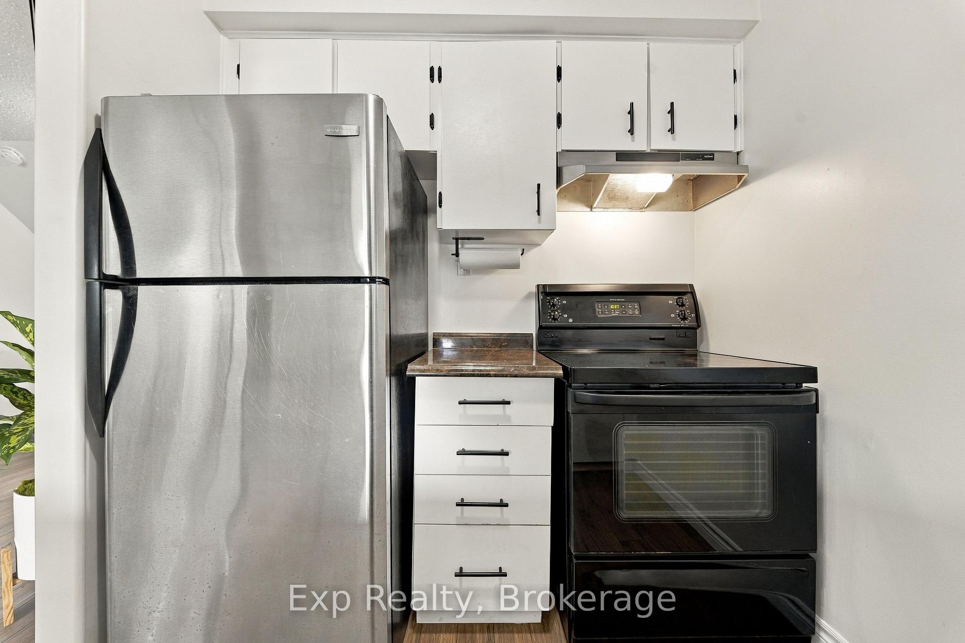 Photo 18 of Unit D, 50 Cascade Boulevard, Belleville, Belleville Ward — HOMEH