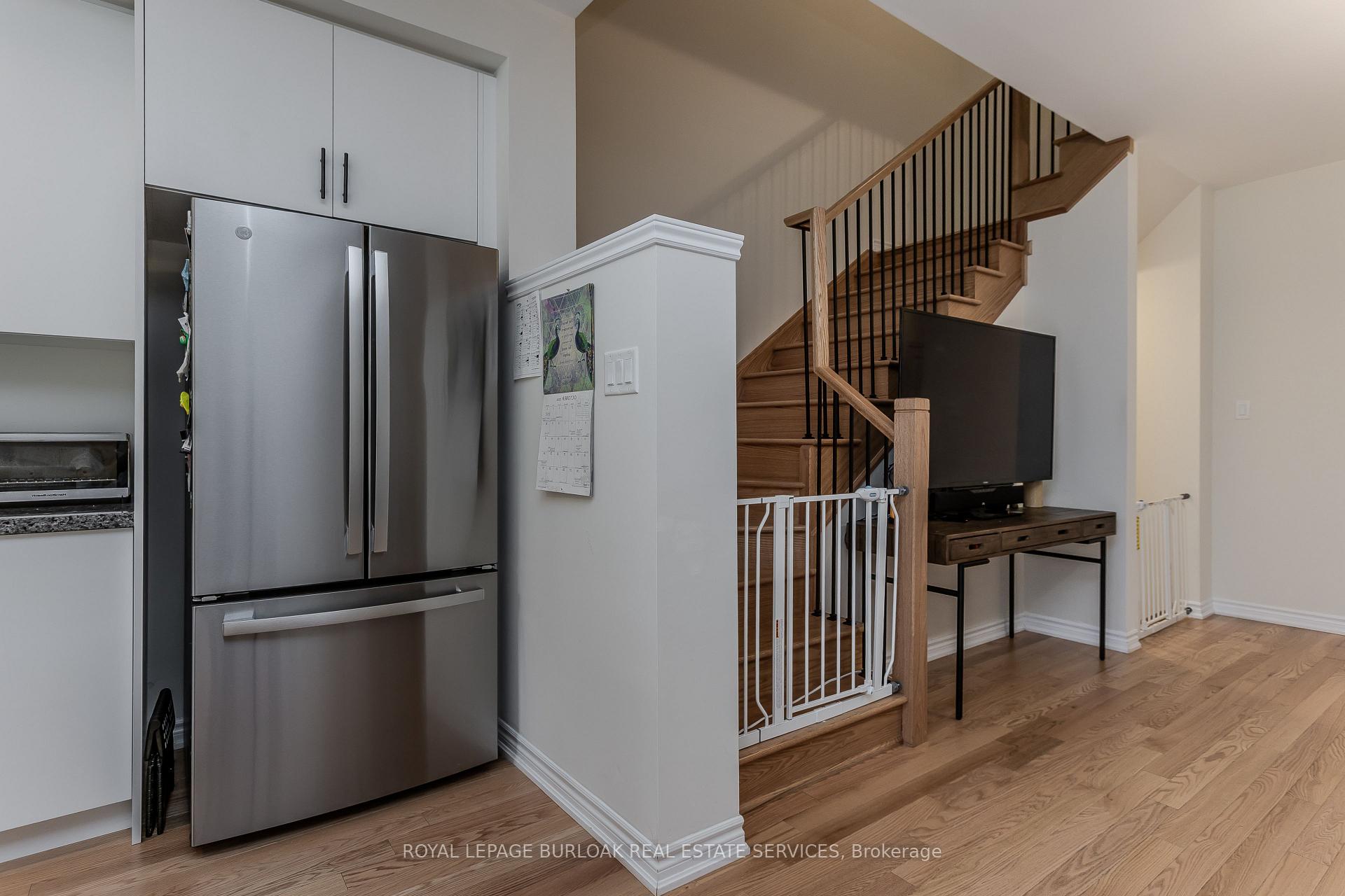 Photo 16 of 1360 Almonte Drive, Burlington, Tyandaga — HOMEH