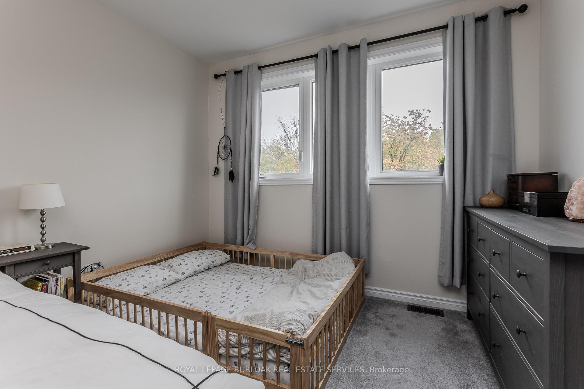 Photo 20 of 1360 Almonte Drive, Burlington, Tyandaga — HOMEH