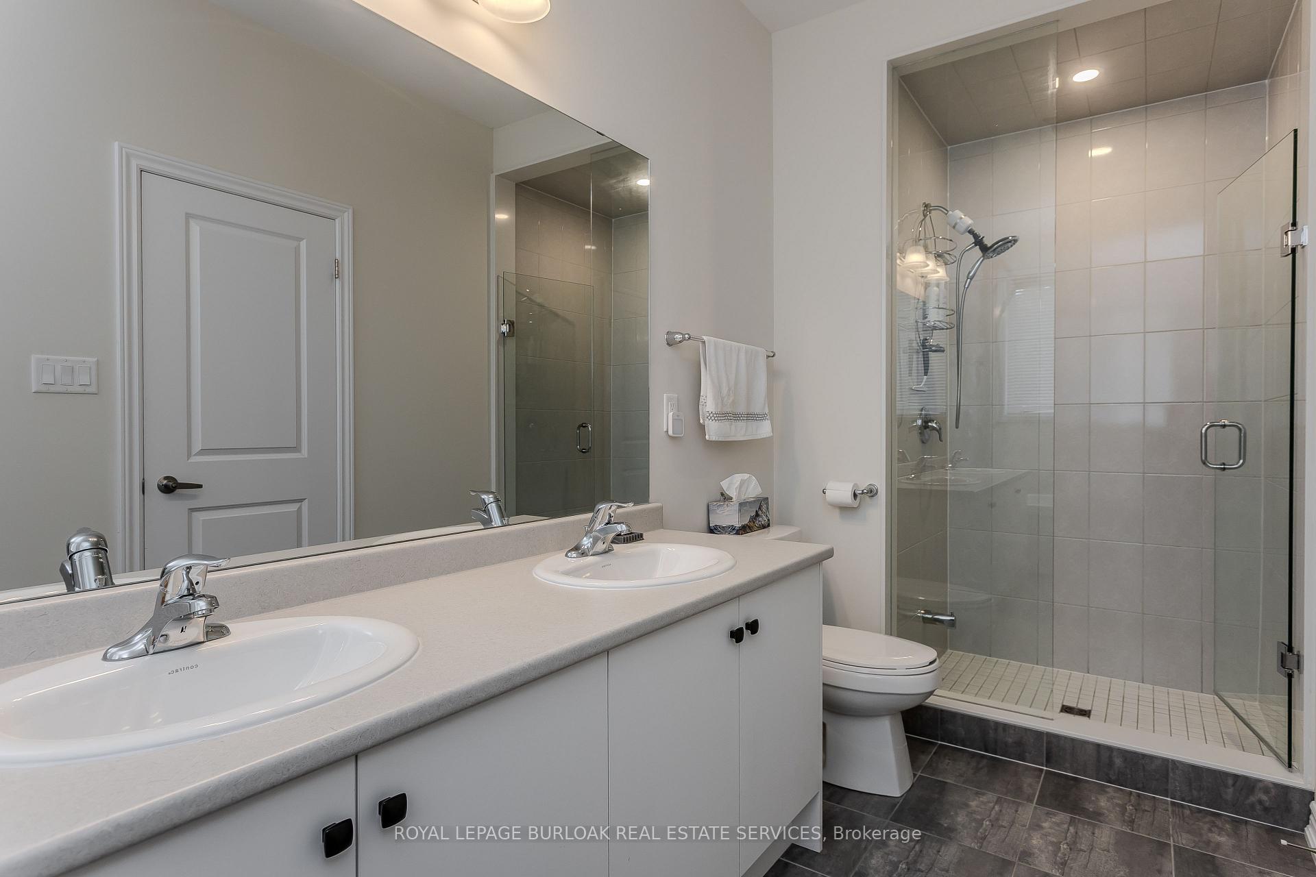 Photo 23 of 1360 Almonte Drive, Burlington, Tyandaga — HOMEH