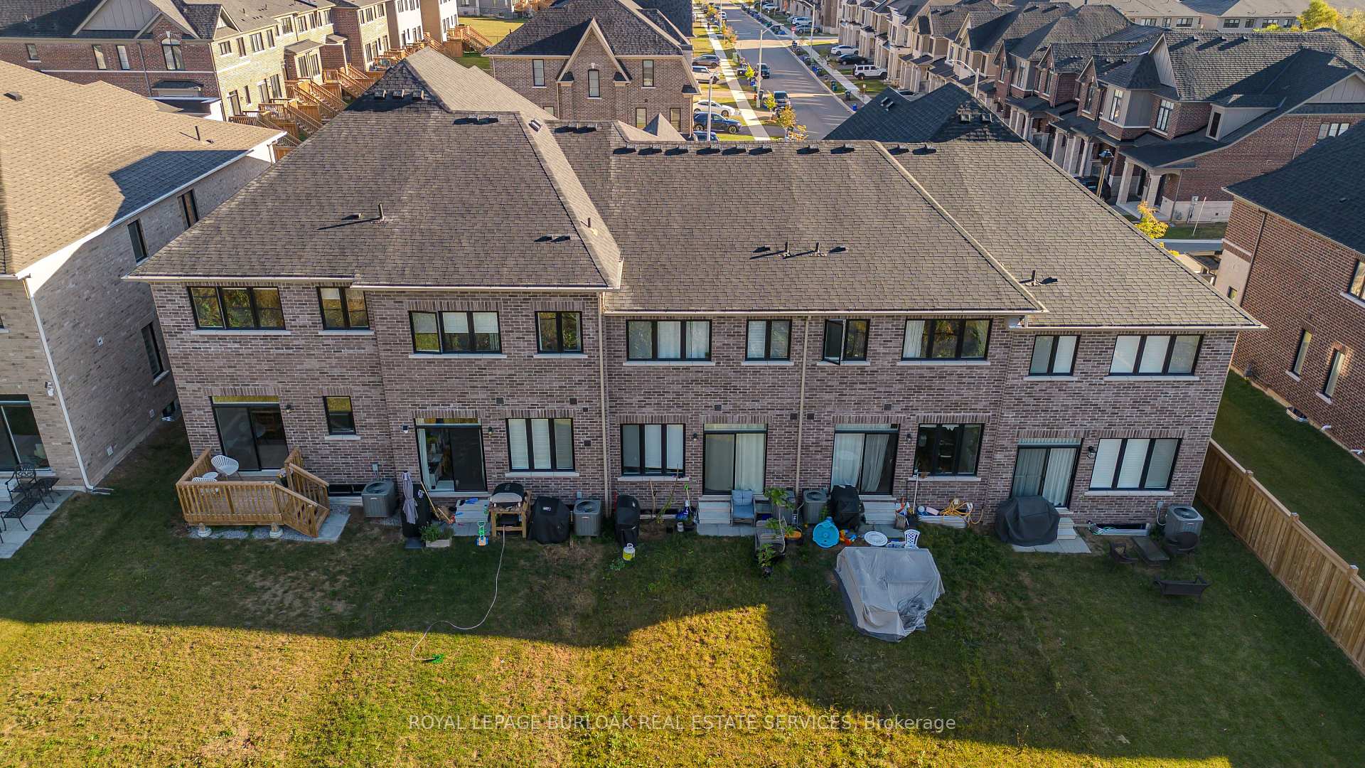 Photo 32 of 1360 Almonte Drive, Burlington, Tyandaga — HOMEH