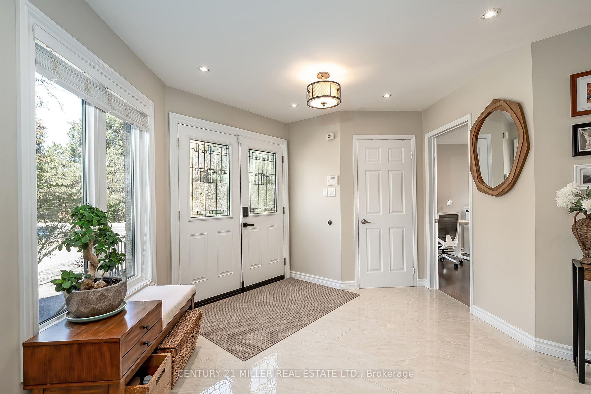 Photo 4 of 6482 Tenth Line W, Mississauga, Lisgar — HOMEH