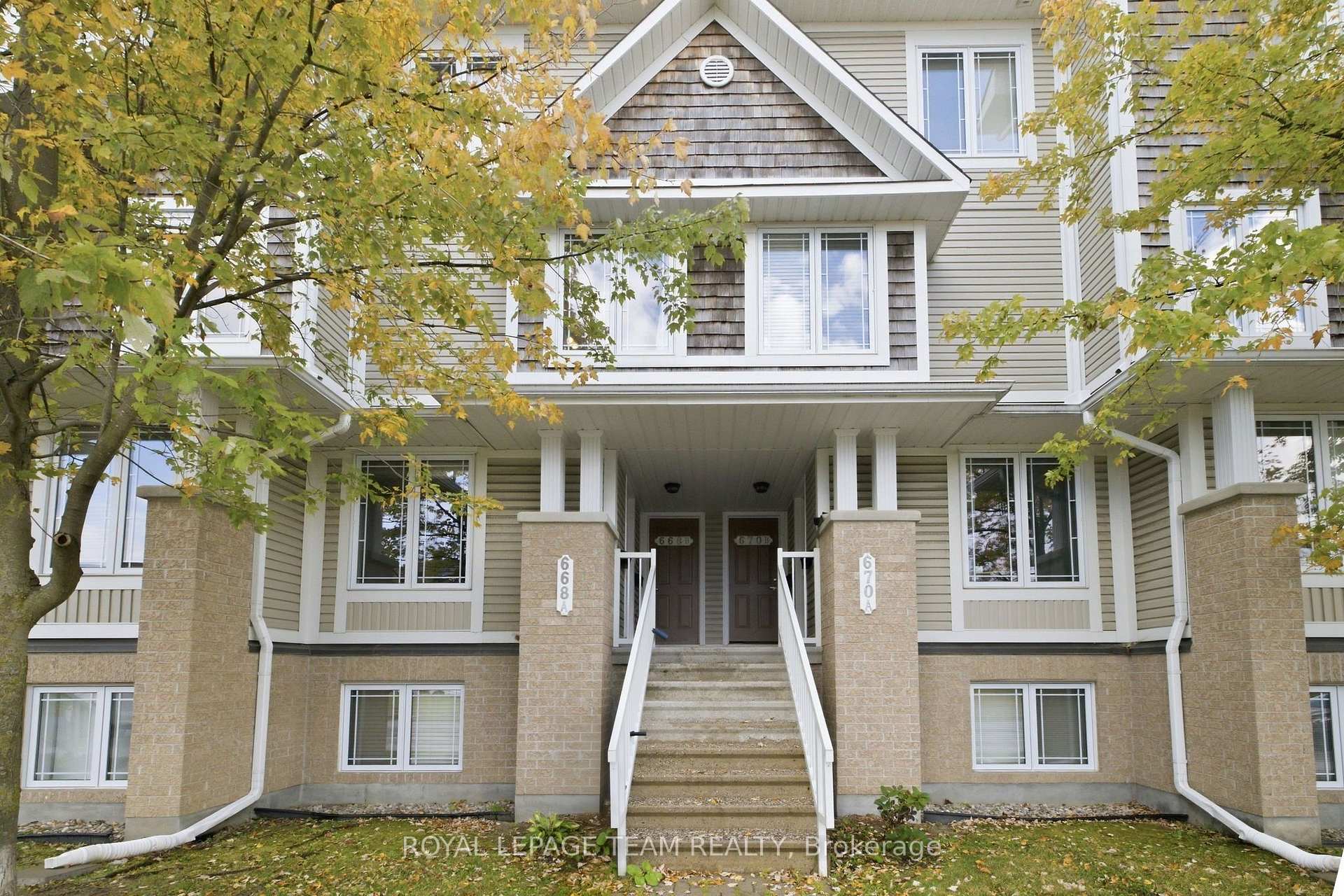 Photo 3 of Unit A, 668 Chapman Mills Drive, Ottawa, Barrhaven - Strandherd — HOMEH