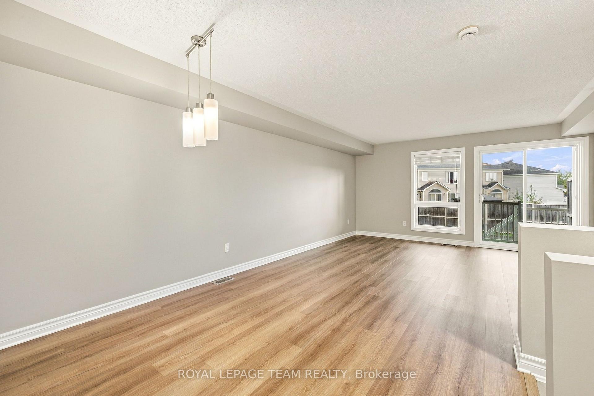 Photo 11 of Unit A, 668 Chapman Mills Drive, Ottawa, Barrhaven - Strandherd — HOMEH