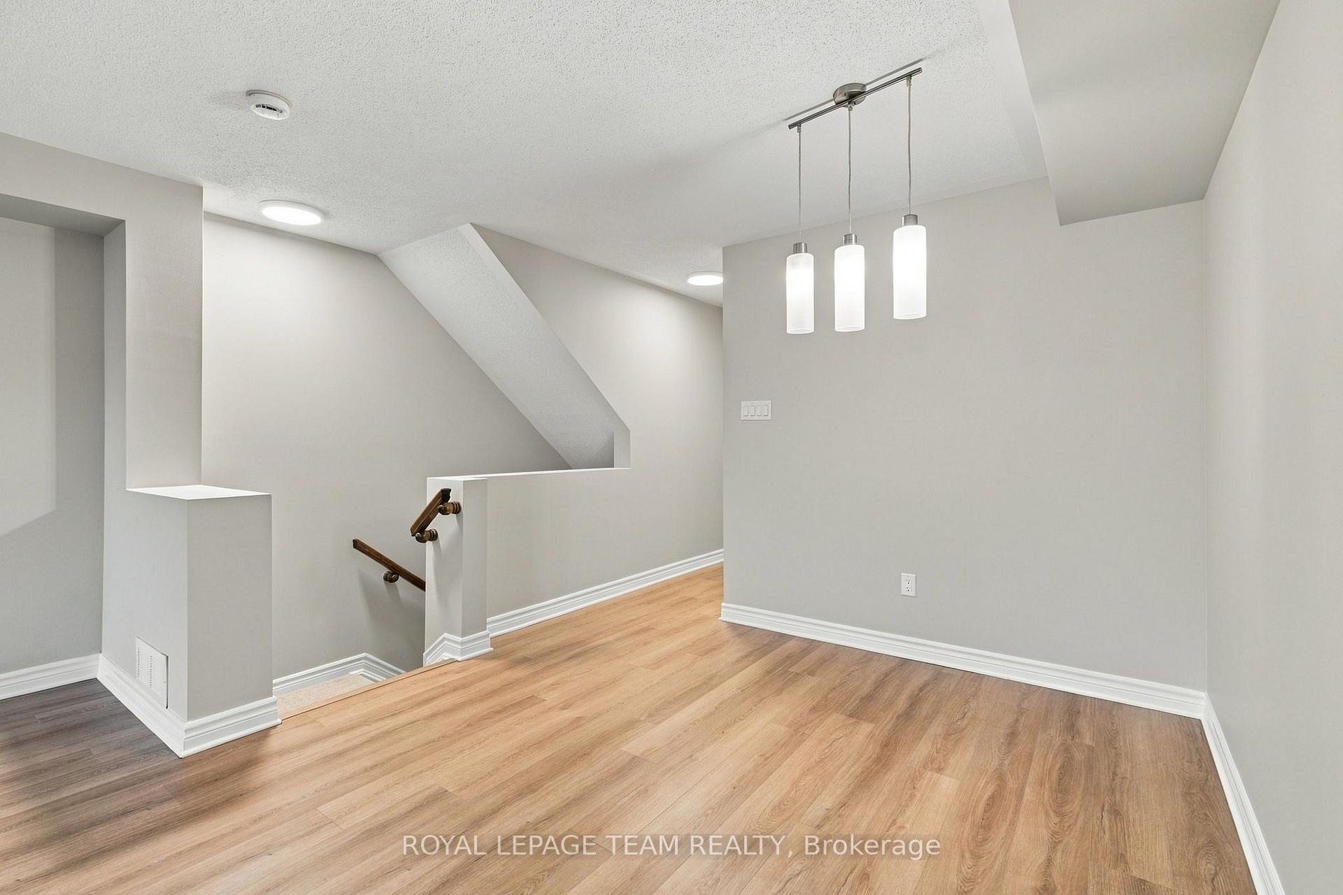 Photo 12 of Unit A, 668 Chapman Mills Drive, Ottawa, Barrhaven - Strandherd — HOMEH