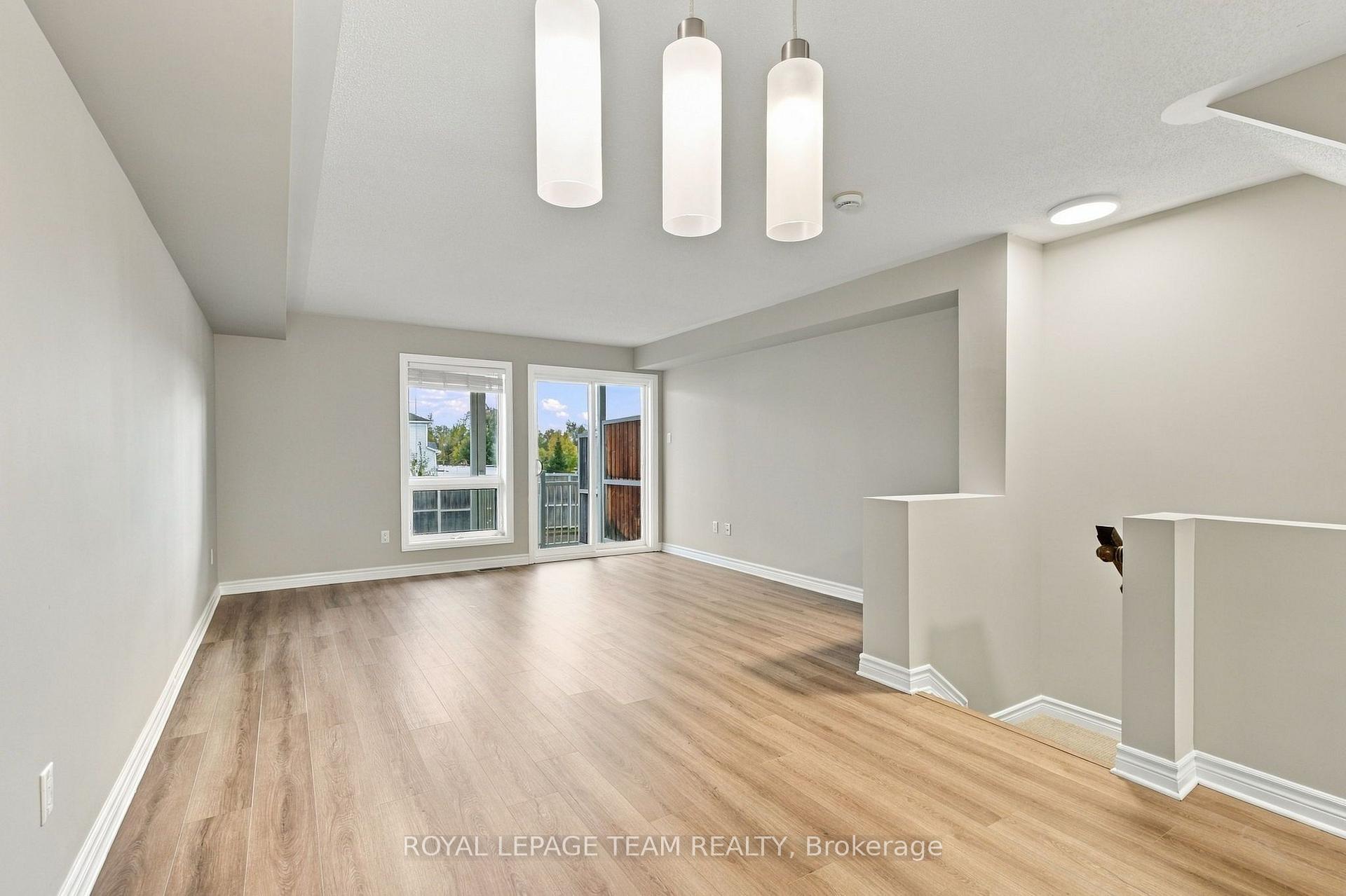 Photo 14 of Unit A, 668 Chapman Mills Drive, Ottawa, Barrhaven - Strandherd — HOMEH