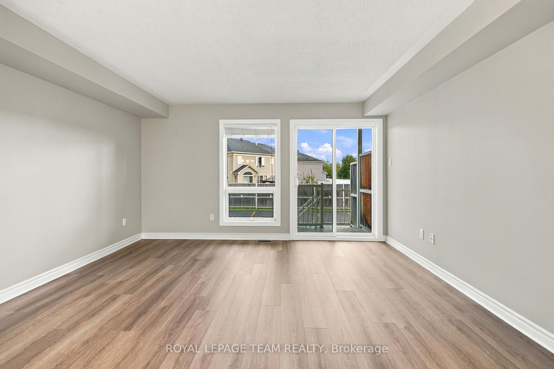 Photo 15 of Unit A, 668 Chapman Mills Drive, Ottawa, Barrhaven - Strandherd — HOMEH