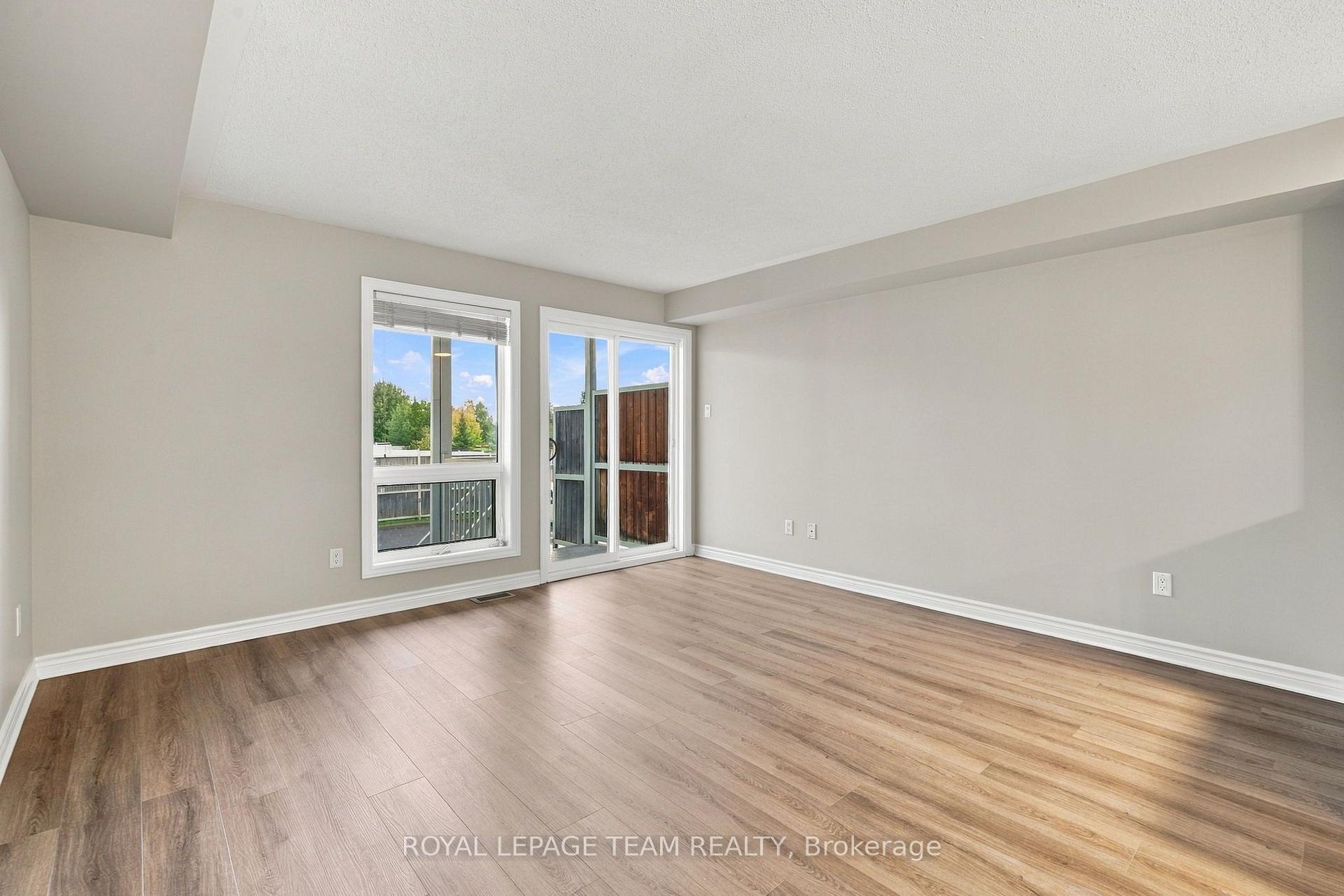 Photo 16 of Unit A, 668 Chapman Mills Drive, Ottawa, Barrhaven - Strandherd — HOMEH