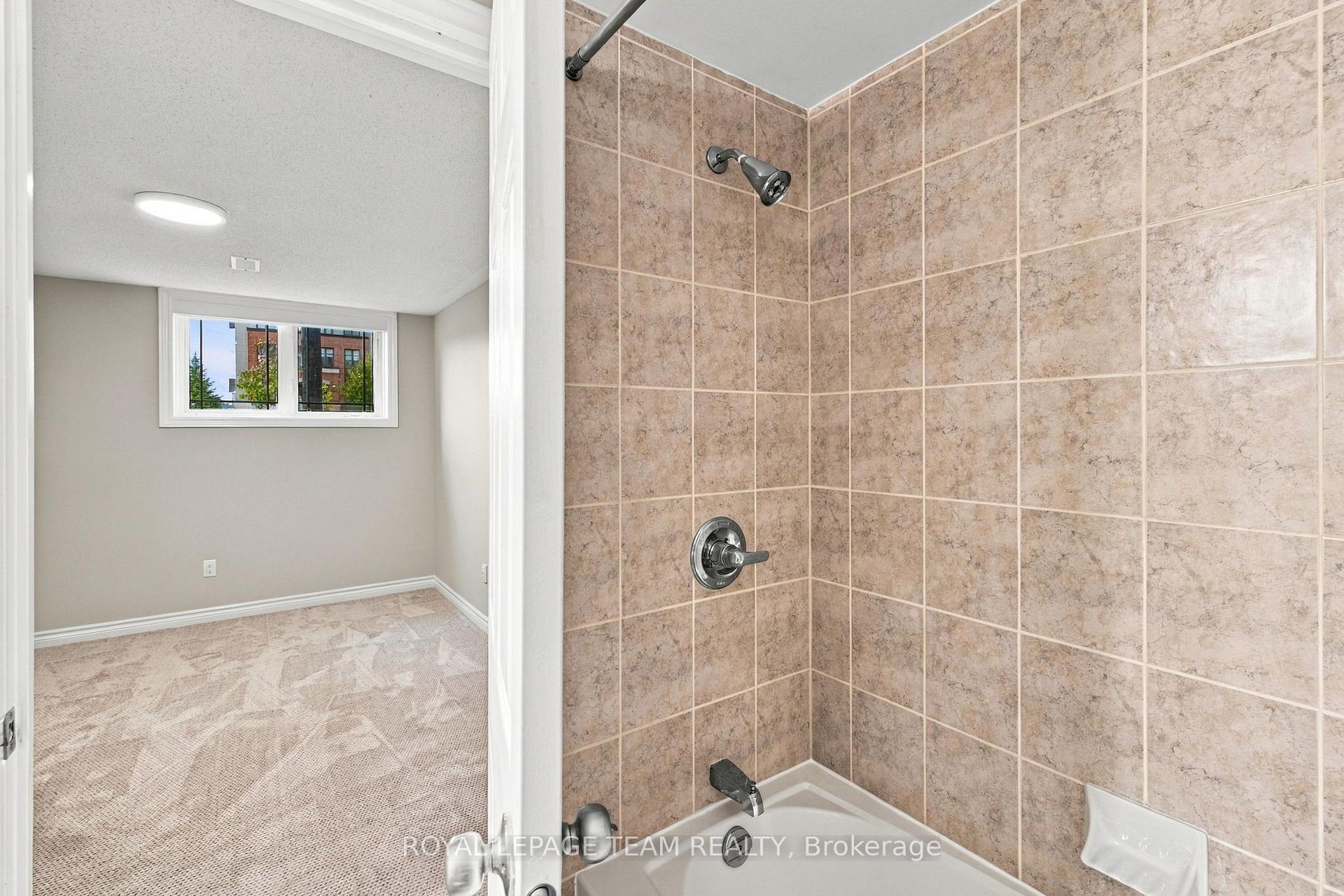 Photo 23 of Unit A, 668 Chapman Mills Drive, Ottawa, Barrhaven - Strandherd — HOMEH