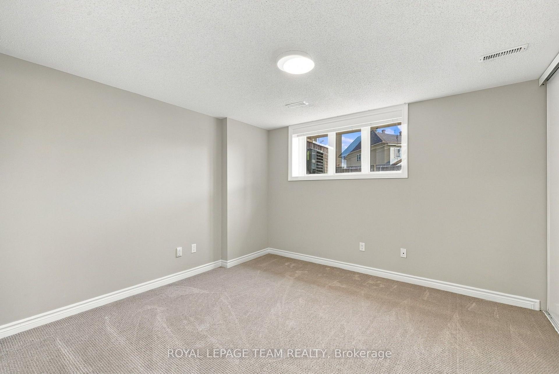 Photo 24 of Unit A, 668 Chapman Mills Drive, Ottawa, Barrhaven - Strandherd — HOMEH
