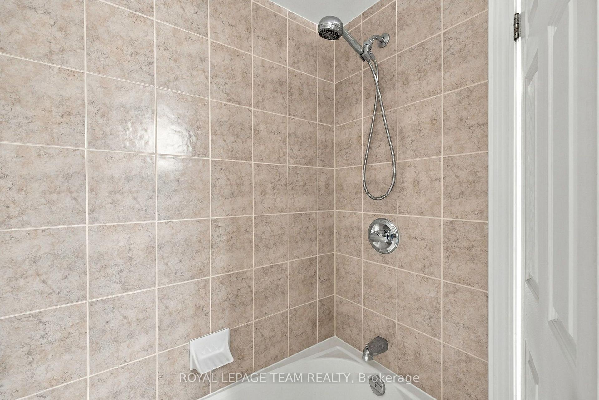 Photo 28 of Unit A, 668 Chapman Mills Drive, Ottawa, Barrhaven - Strandherd — HOMEH