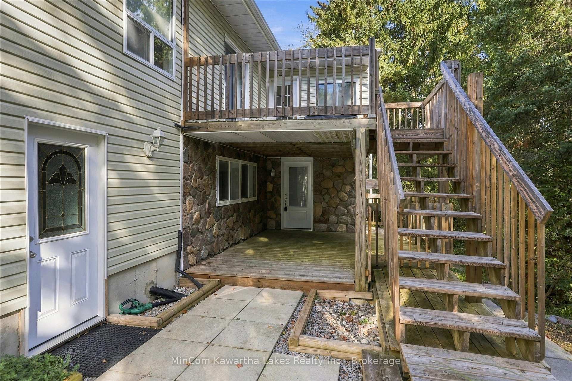 Photo 4 of 572 Fallis Line, Cavan Monaghan, Cavan Twp — HOMEH