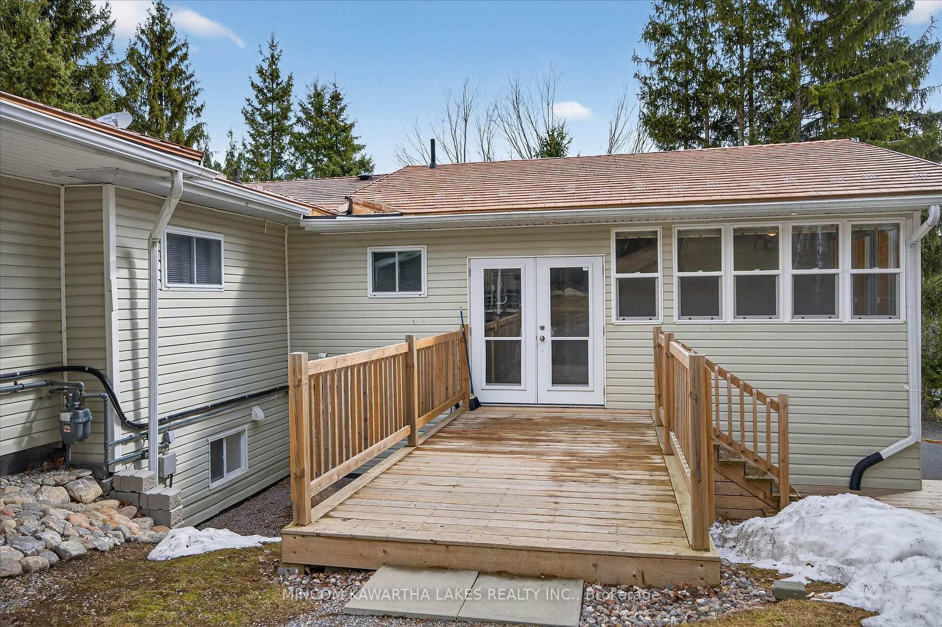 Photo 5 of 572 Fallis Line, Cavan Monaghan, Cavan Twp — HOMEH