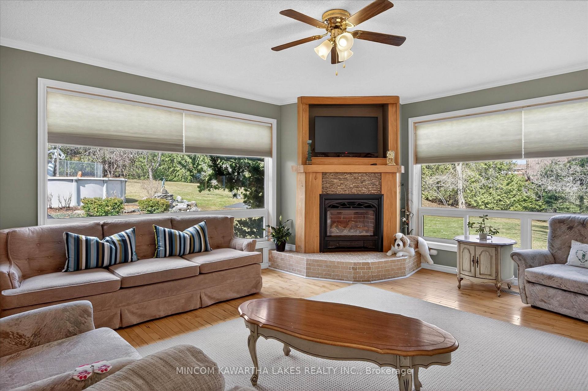Photo 6 of 572 Fallis Line, Cavan Monaghan, Cavan Twp — HOMEH