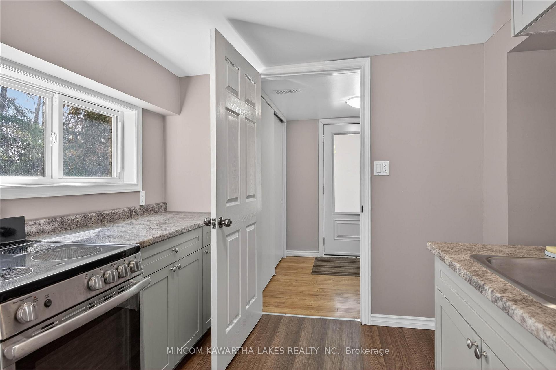 Photo 24 of 572 Fallis Line, Cavan Monaghan, Cavan Twp — HOMEH