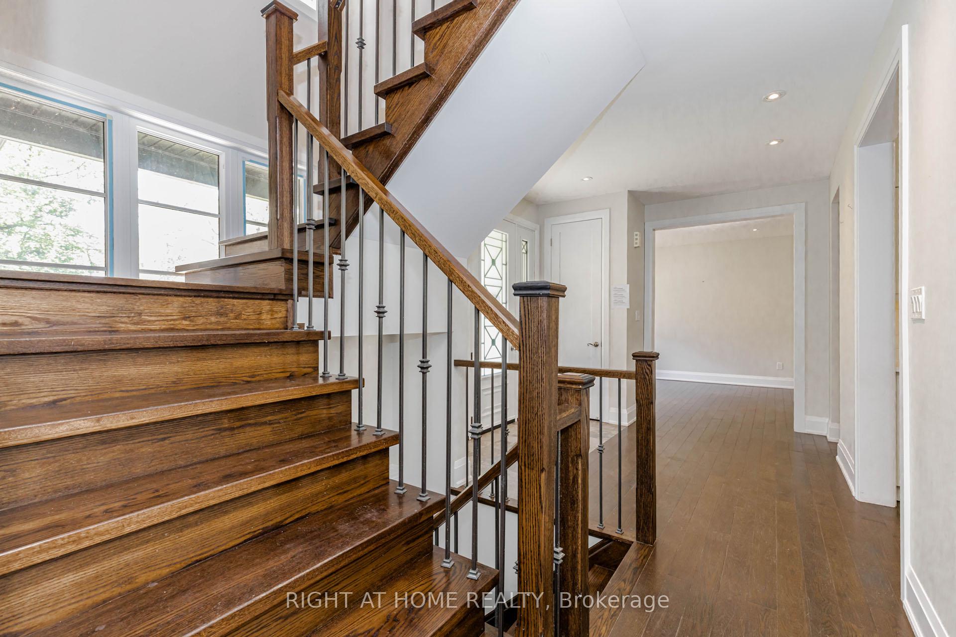 Photo 20 of 146 Colonel Danforth Trail, Scarborough, Centennial Scarborough — HOMEH