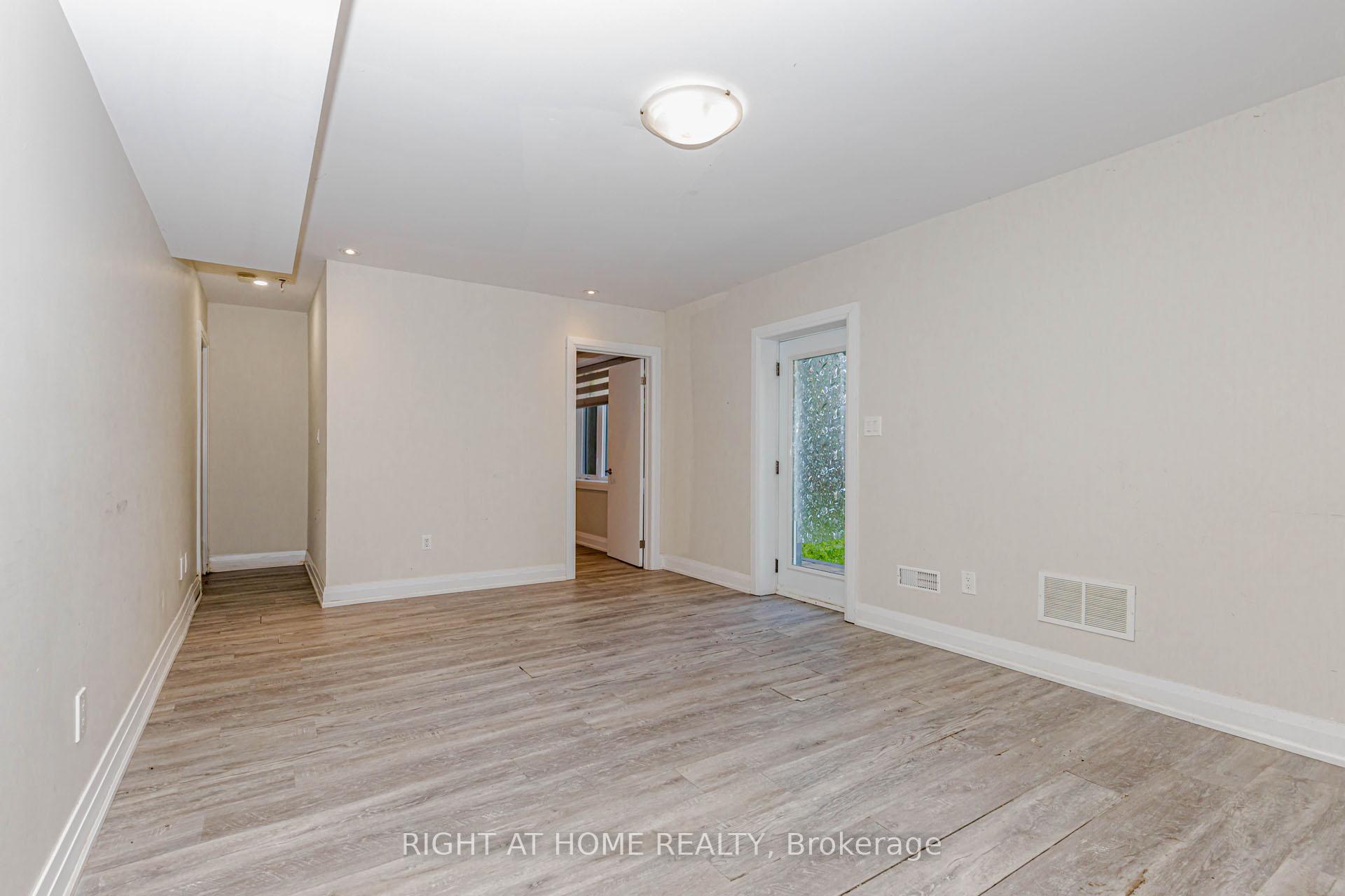 Photo 37 of 146 Colonel Danforth Trail, Scarborough, Centennial Scarborough — HOMEH