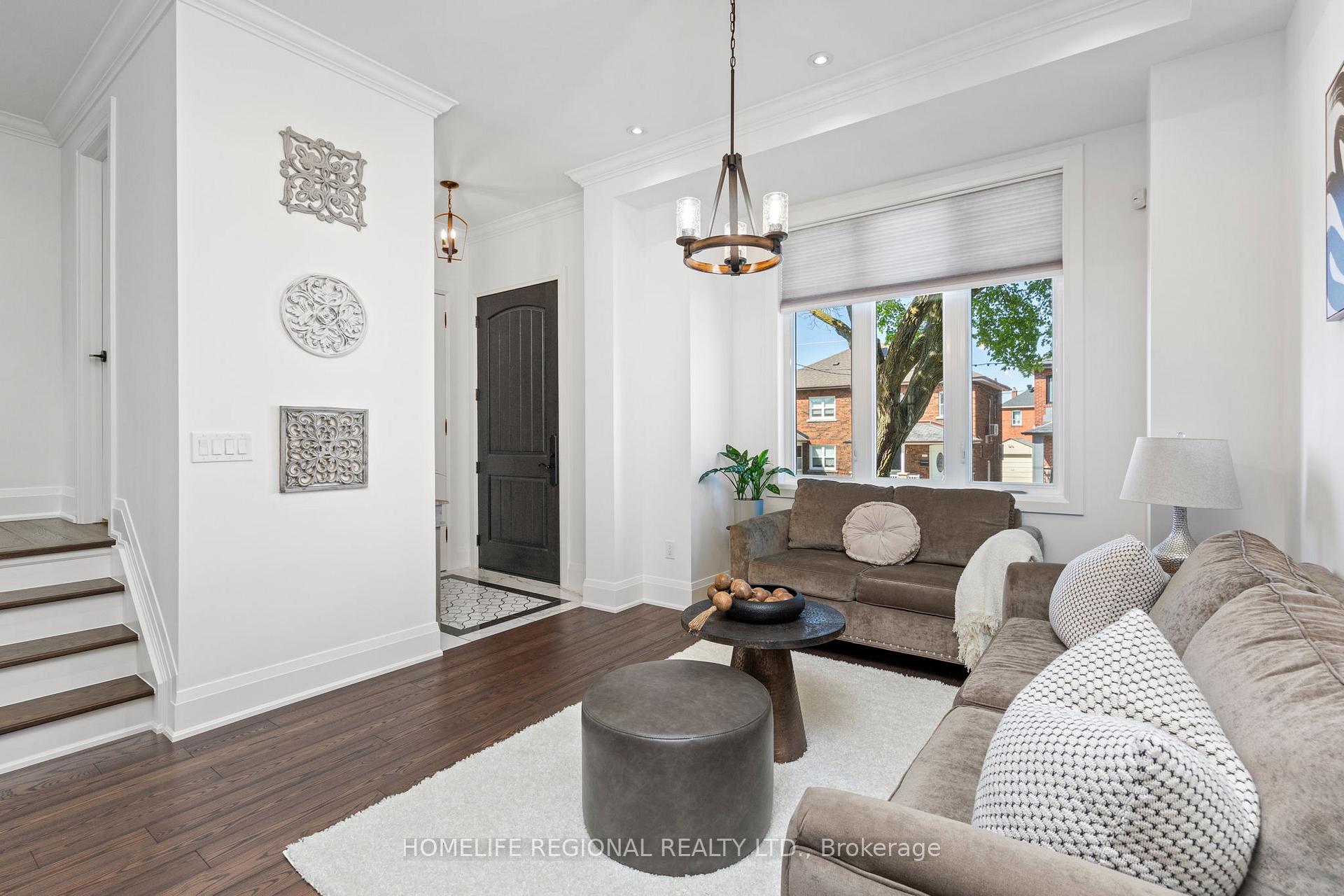 Photo 4 of 313 Robina Avenue, Toronto, Oakwood Village — HOMEH