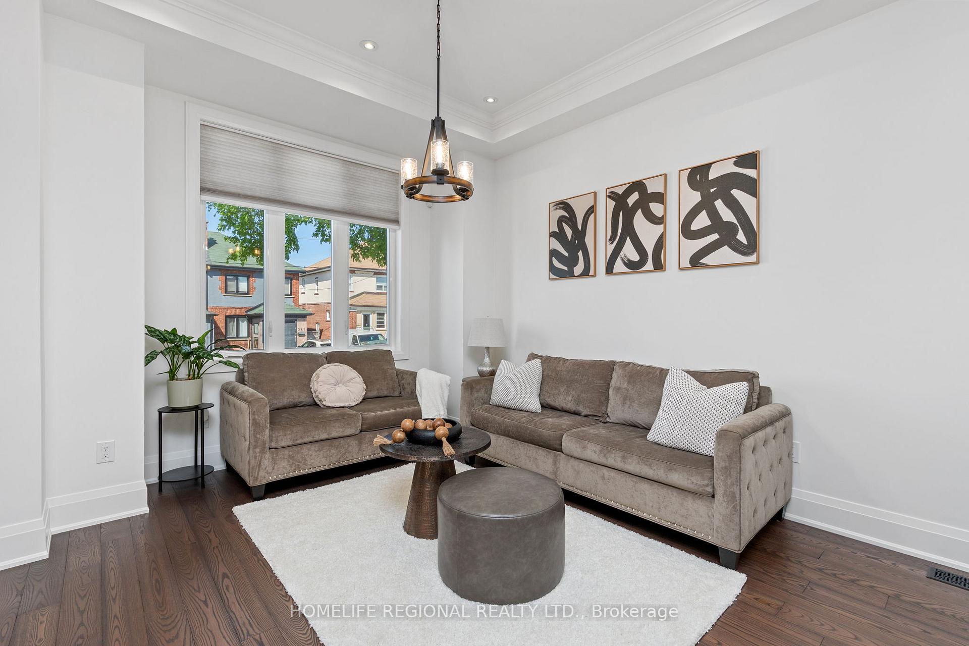 Photo 5 of 313 Robina Avenue, Toronto, Oakwood Village — HOMEH