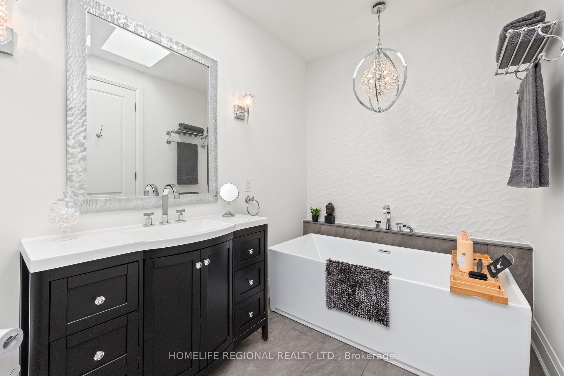 Photo 23 of 313 Robina Avenue, Toronto, Oakwood Village — HOMEH