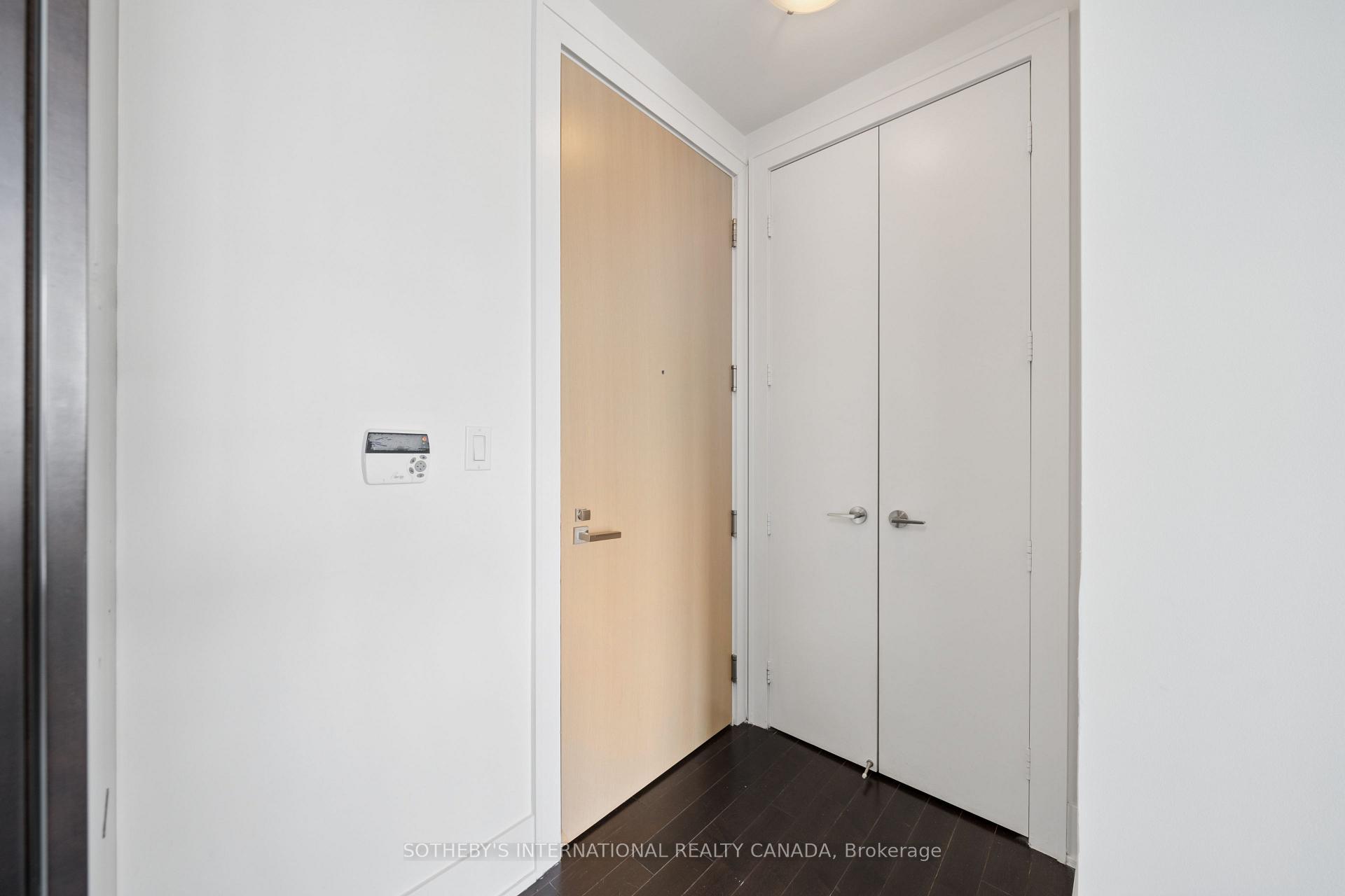 Photo 3 of Unit 502, 39 Queens Quay E, Toronto, Waterfront Communities — HOMEH