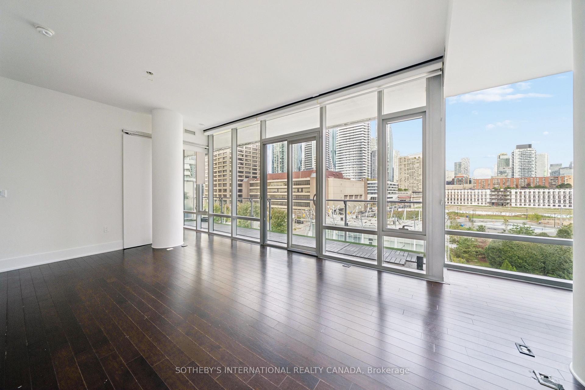 Photo 5 of Unit 502, 39 Queens Quay E, Toronto, Waterfront Communities — HOMEH