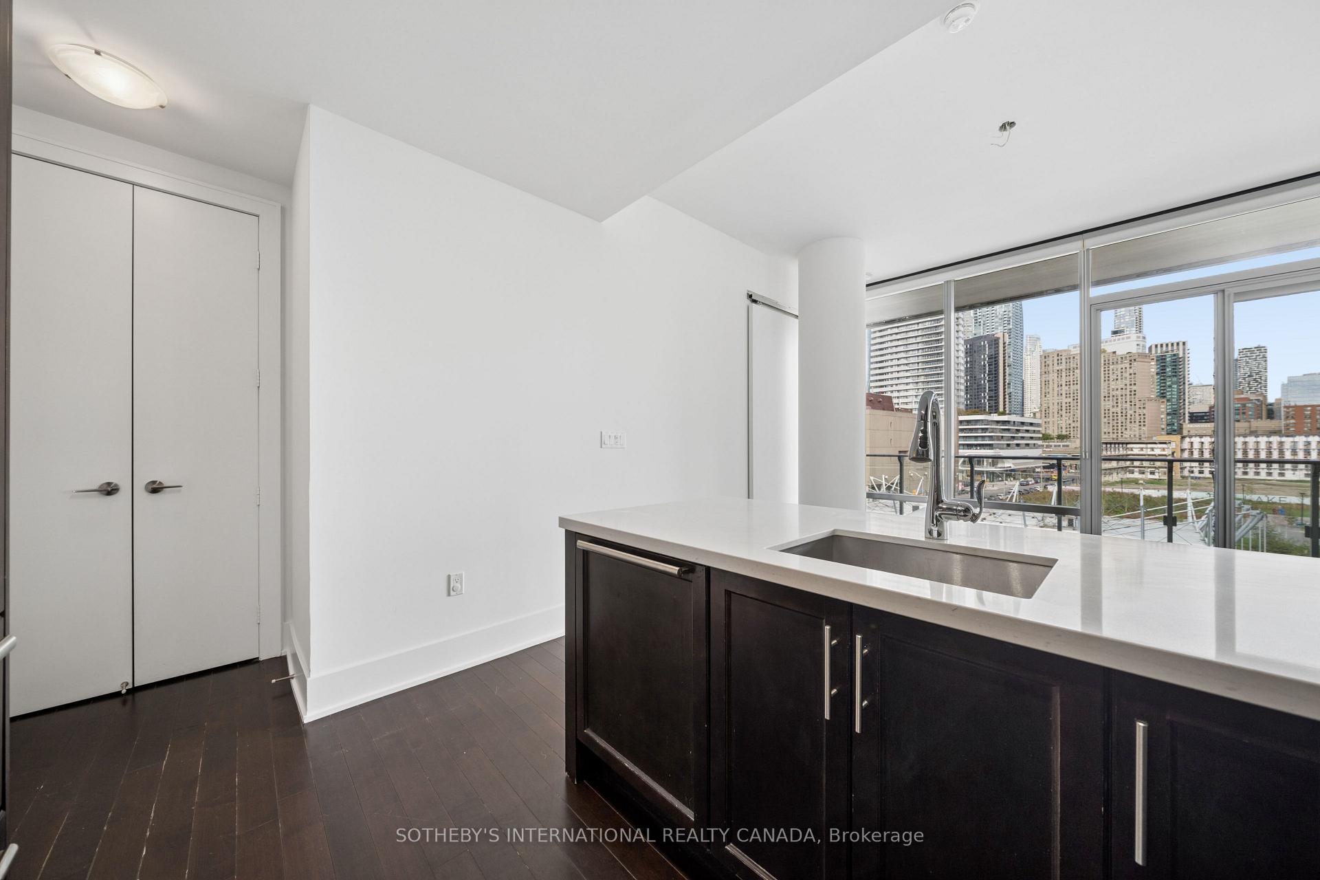 Photo 18 of Unit 502, 39 Queens Quay E, Toronto, Waterfront Communities — HOMEH
