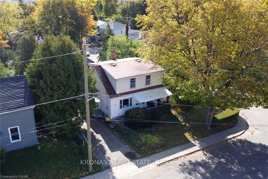 Photo 2 of 23 Bond Street S, Hamilton, Dundas — HOMEH
