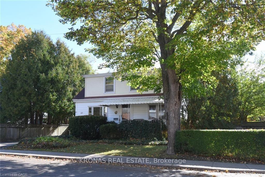 Photo 3 of 23 Bond Street S, Hamilton, Dundas — HOMEH