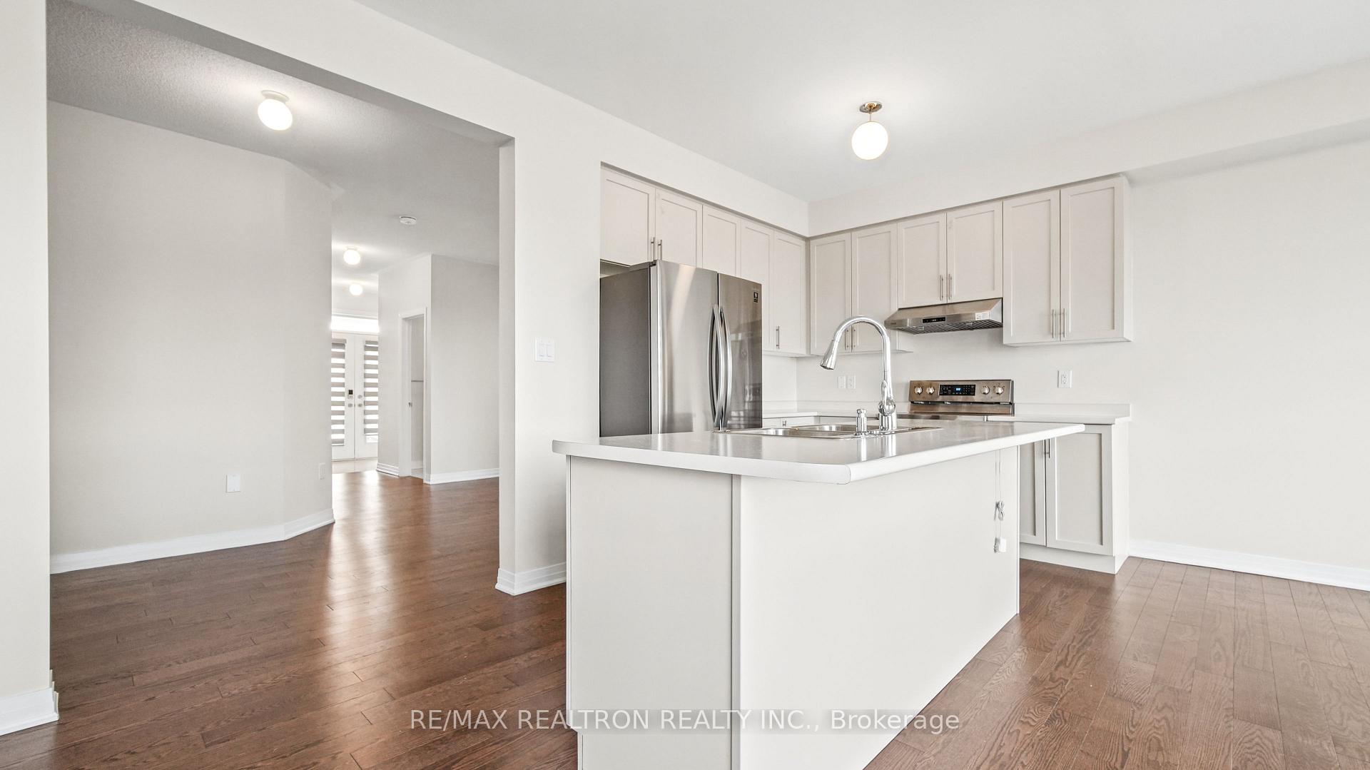 Photo 11 of 123 Yacht Drive, Clarington, Bowmanville — HOMEH