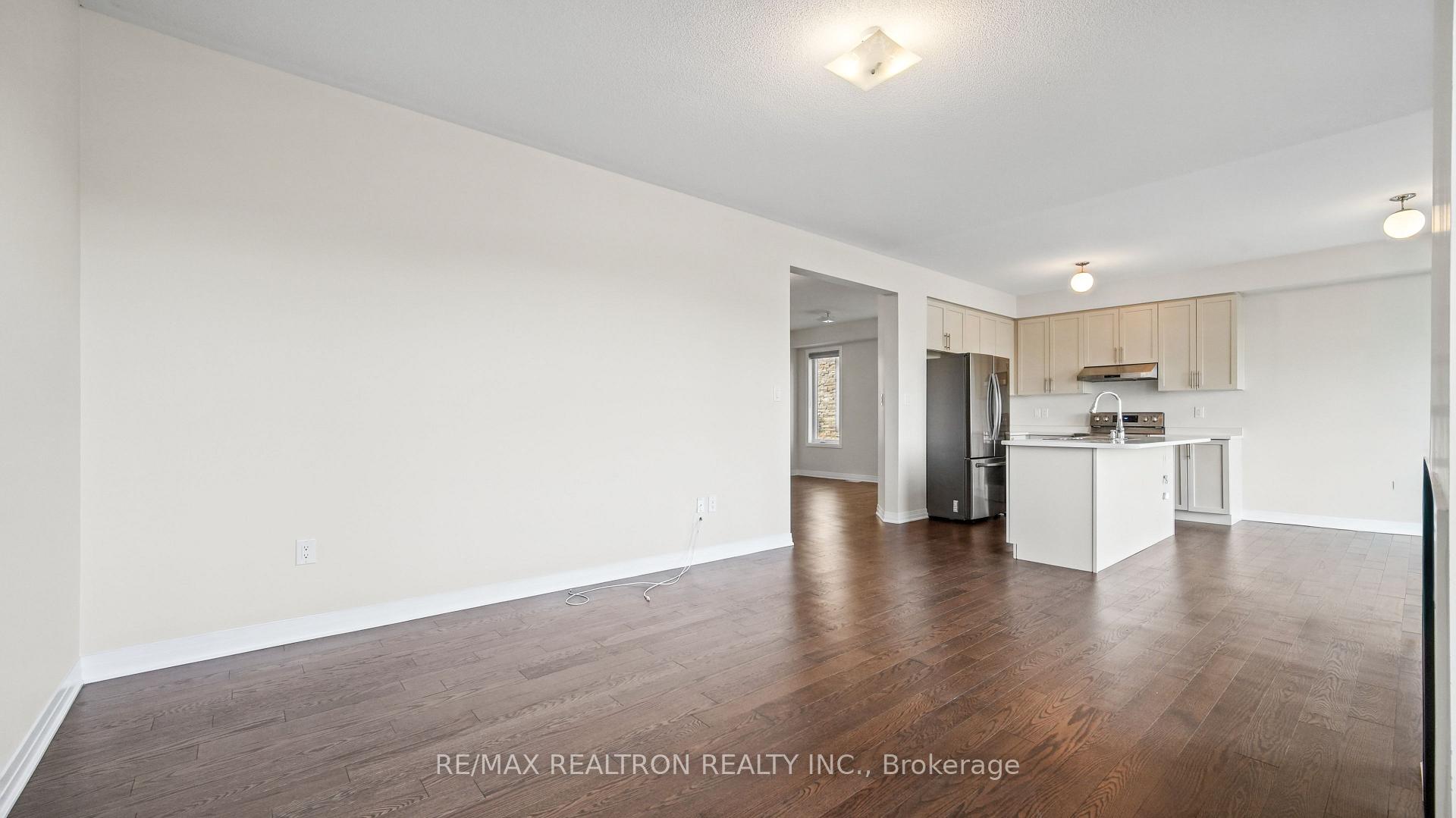 Photo 15 of 123 Yacht Drive, Clarington, Bowmanville — HOMEH
