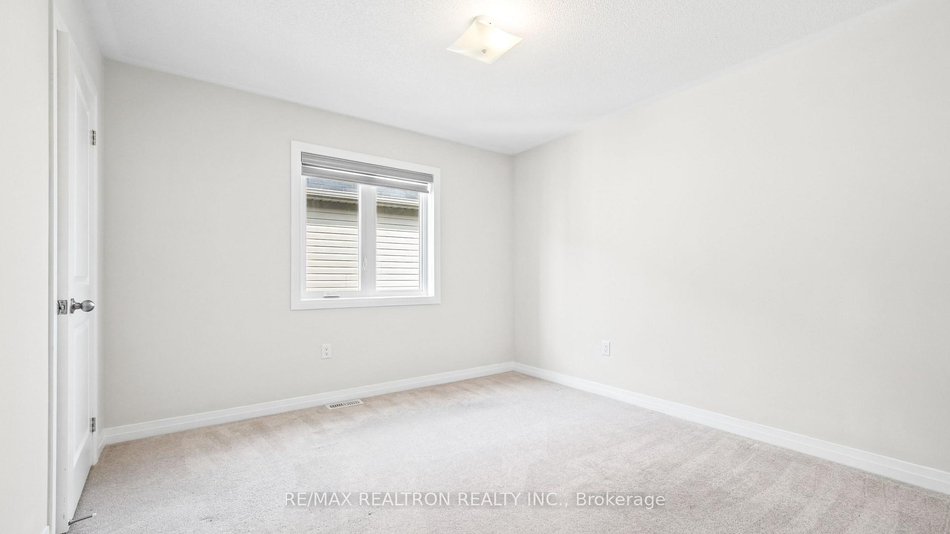 Photo 28 of 123 Yacht Drive, Clarington, Bowmanville — HOMEH