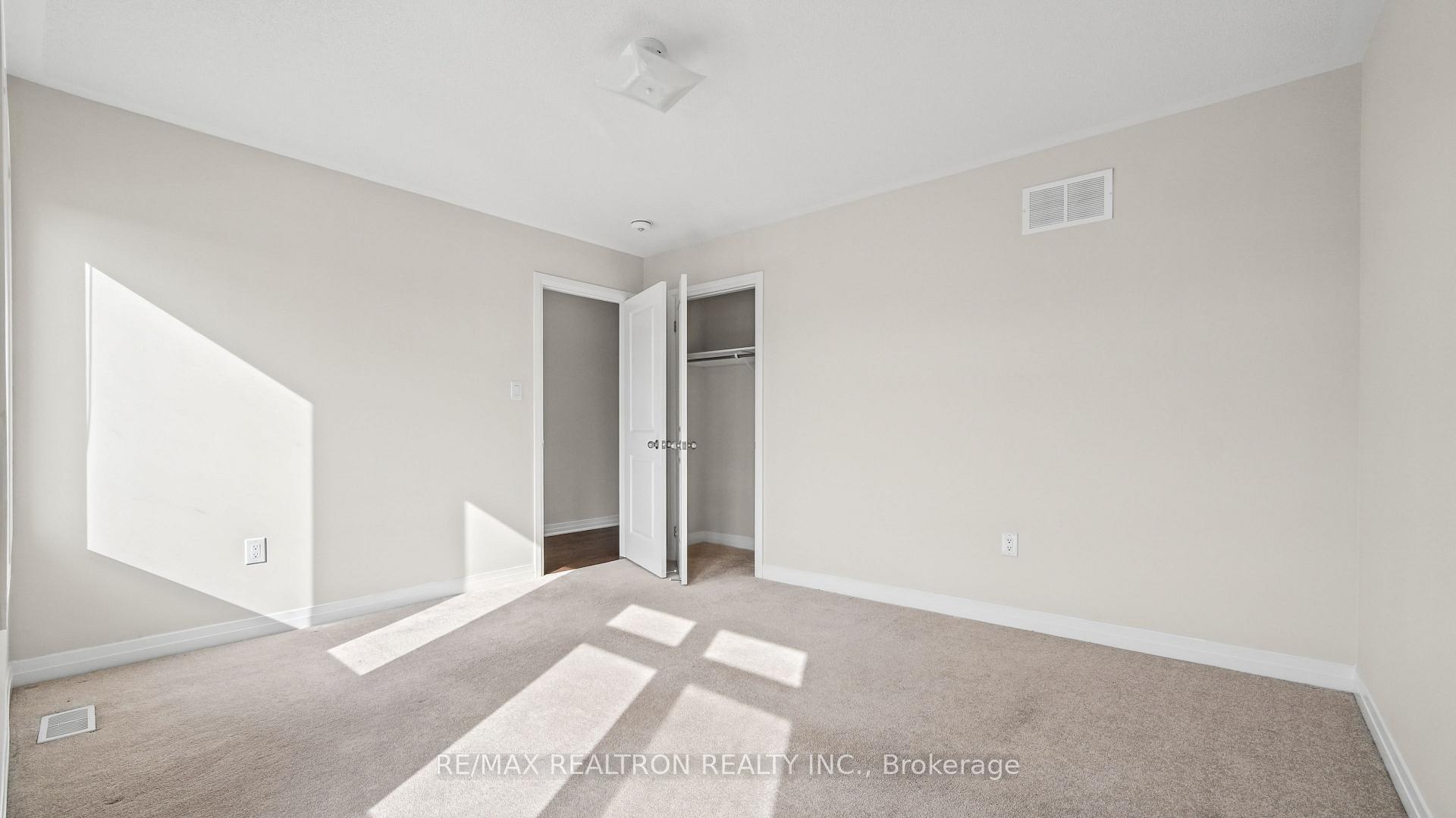 Photo 31 of 123 Yacht Drive, Clarington, Bowmanville — HOMEH