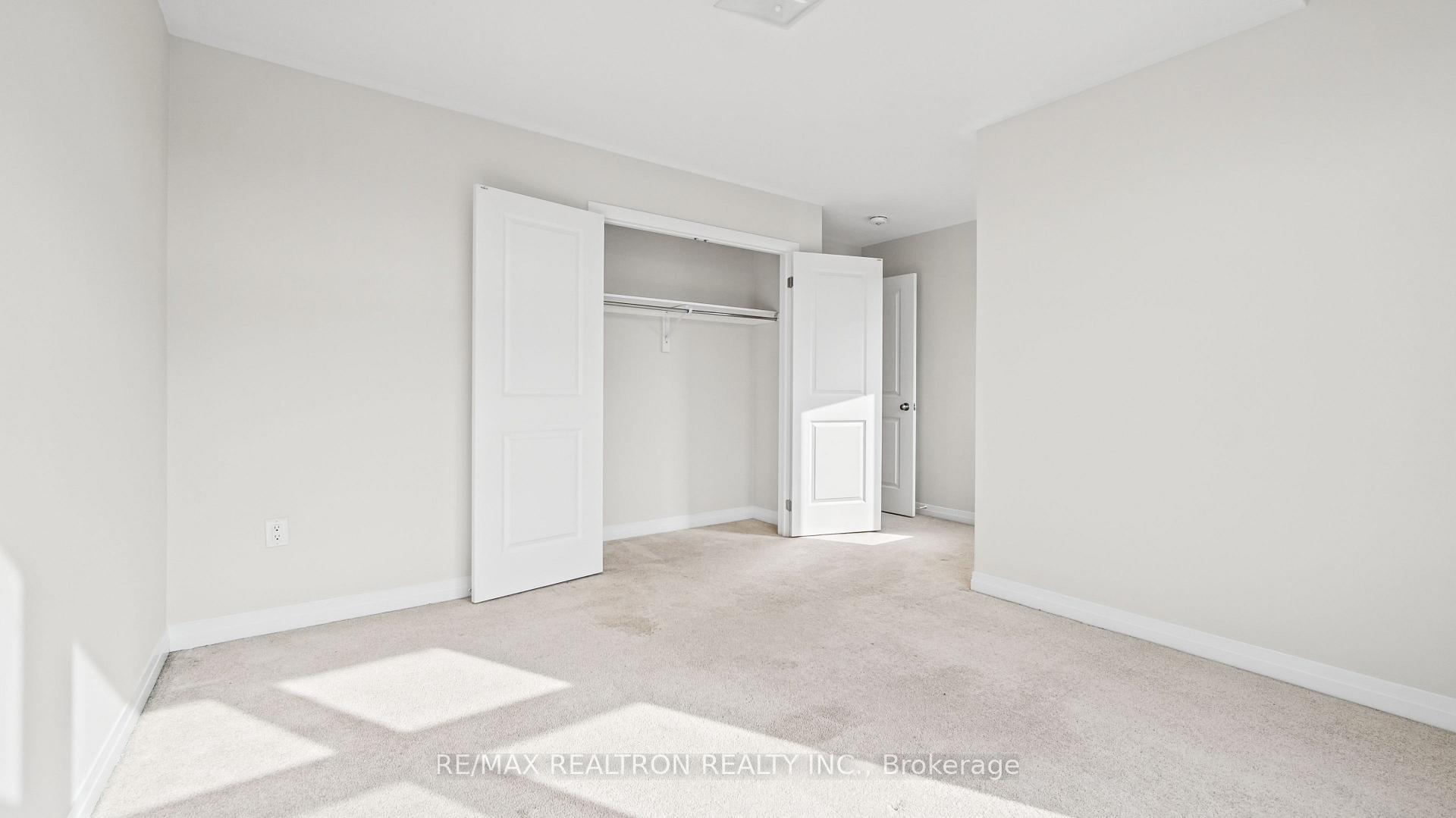 Photo 33 of 123 Yacht Drive, Clarington, Bowmanville — HOMEH