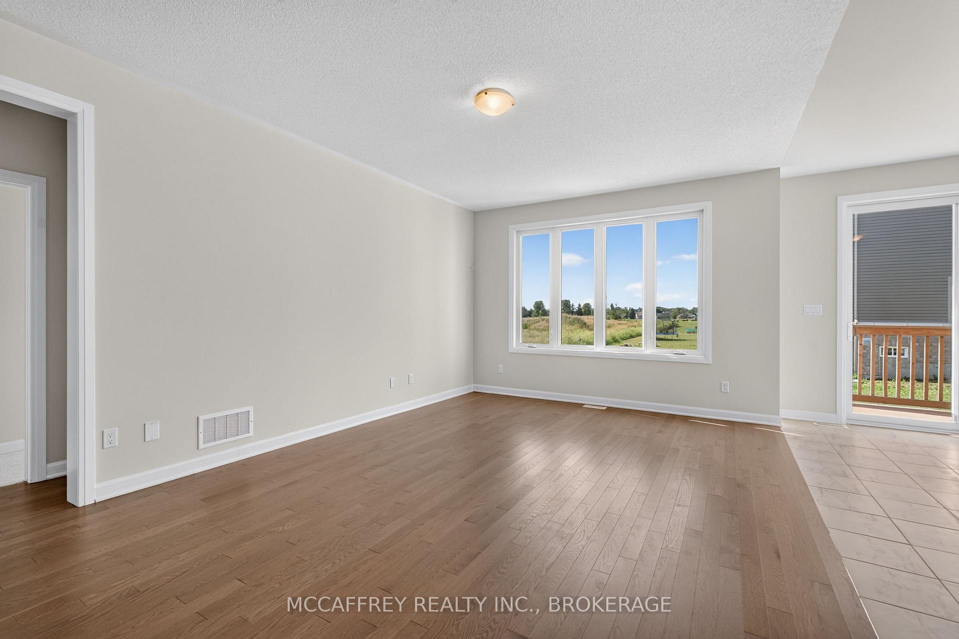 Photo 6 of 19 Oakmont Drive, Loyalist, Bath — HOMEH