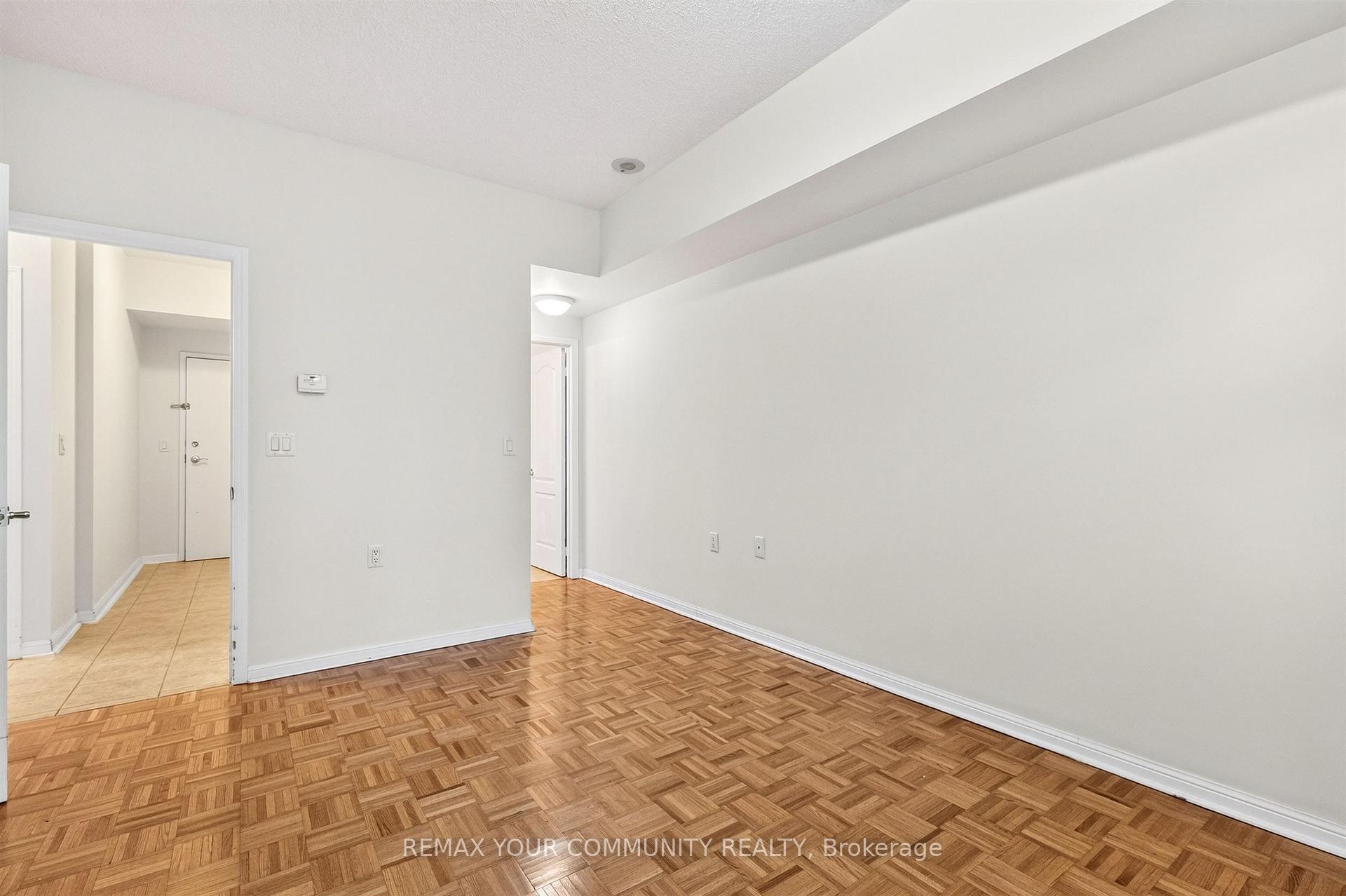 Photo 61 of Unit 110, 2500 Rutherford Road, Vaughan, Maple — HOMEH