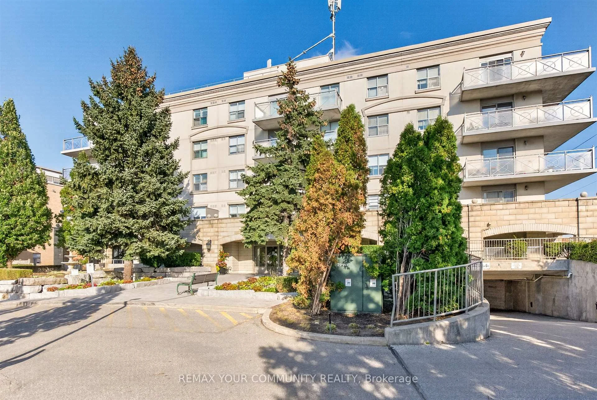 Photo 12 of Unit 110, 2500 Rutherford Road, Vaughan, Maple — HOMEH