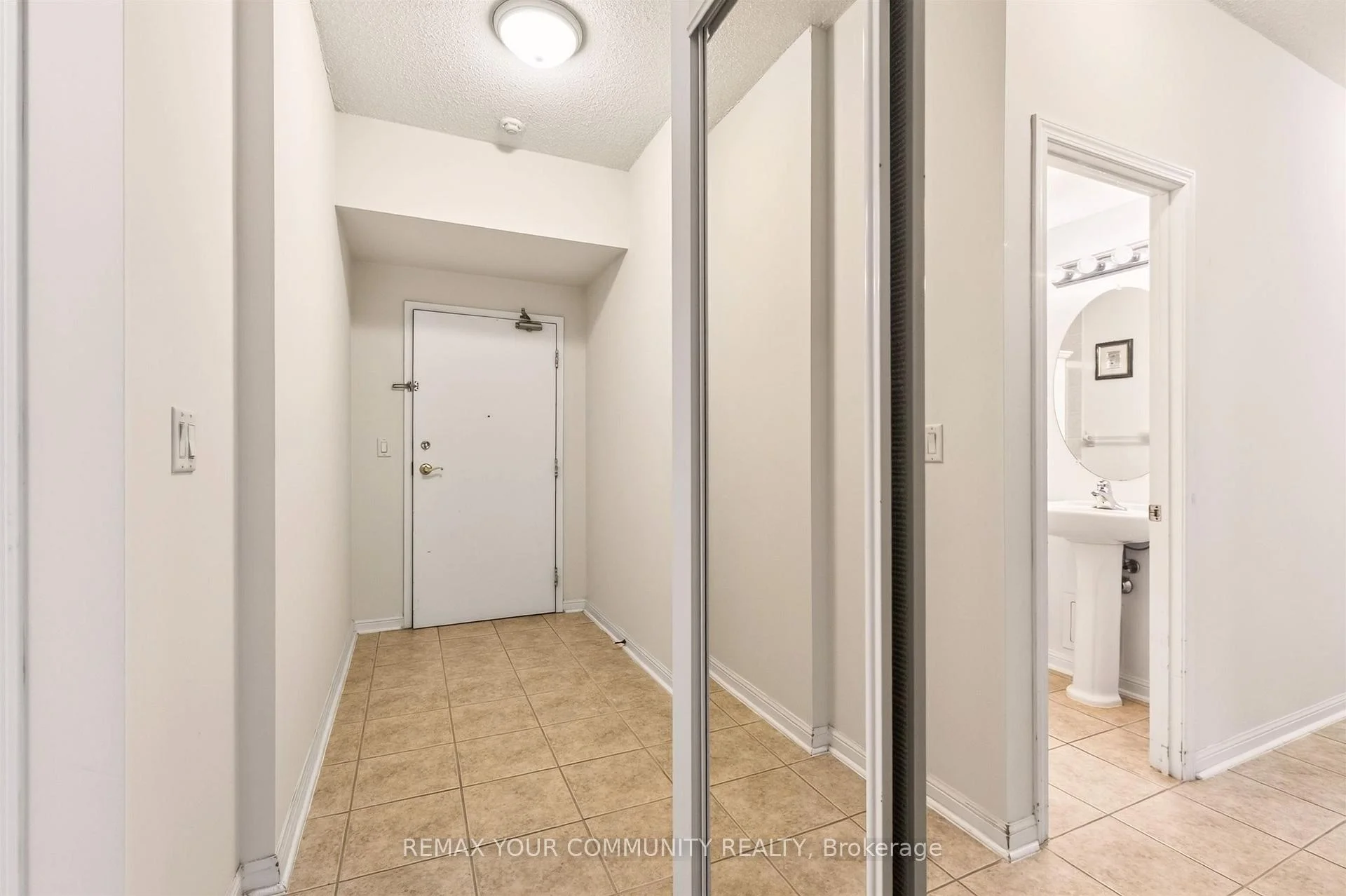 Photo 24 of Unit 110, 2500 Rutherford Road, Vaughan, Maple — HOMEH