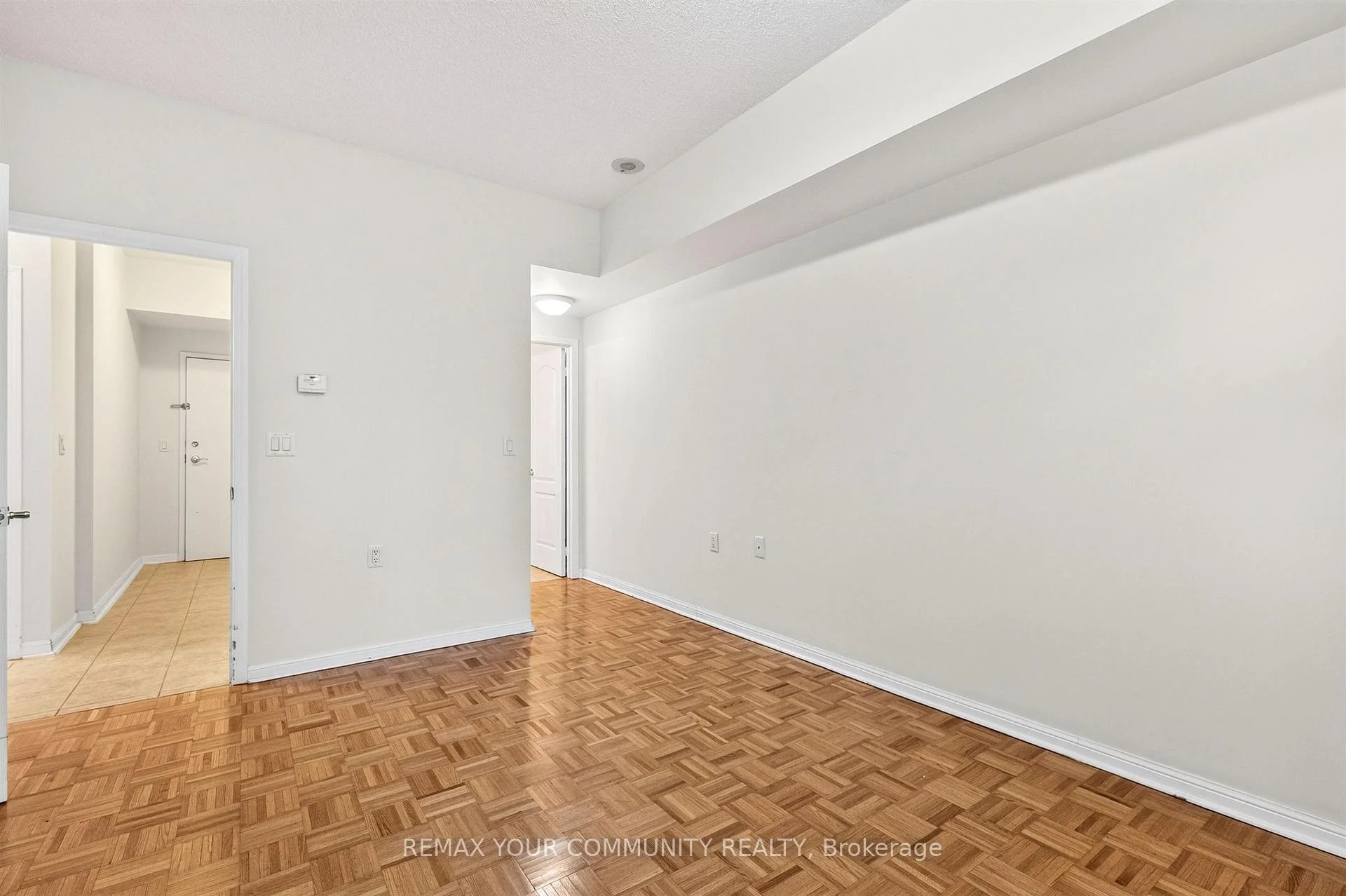 Photo 56 of Unit 110, 2500 Rutherford Road, Vaughan, Maple — HOMEH