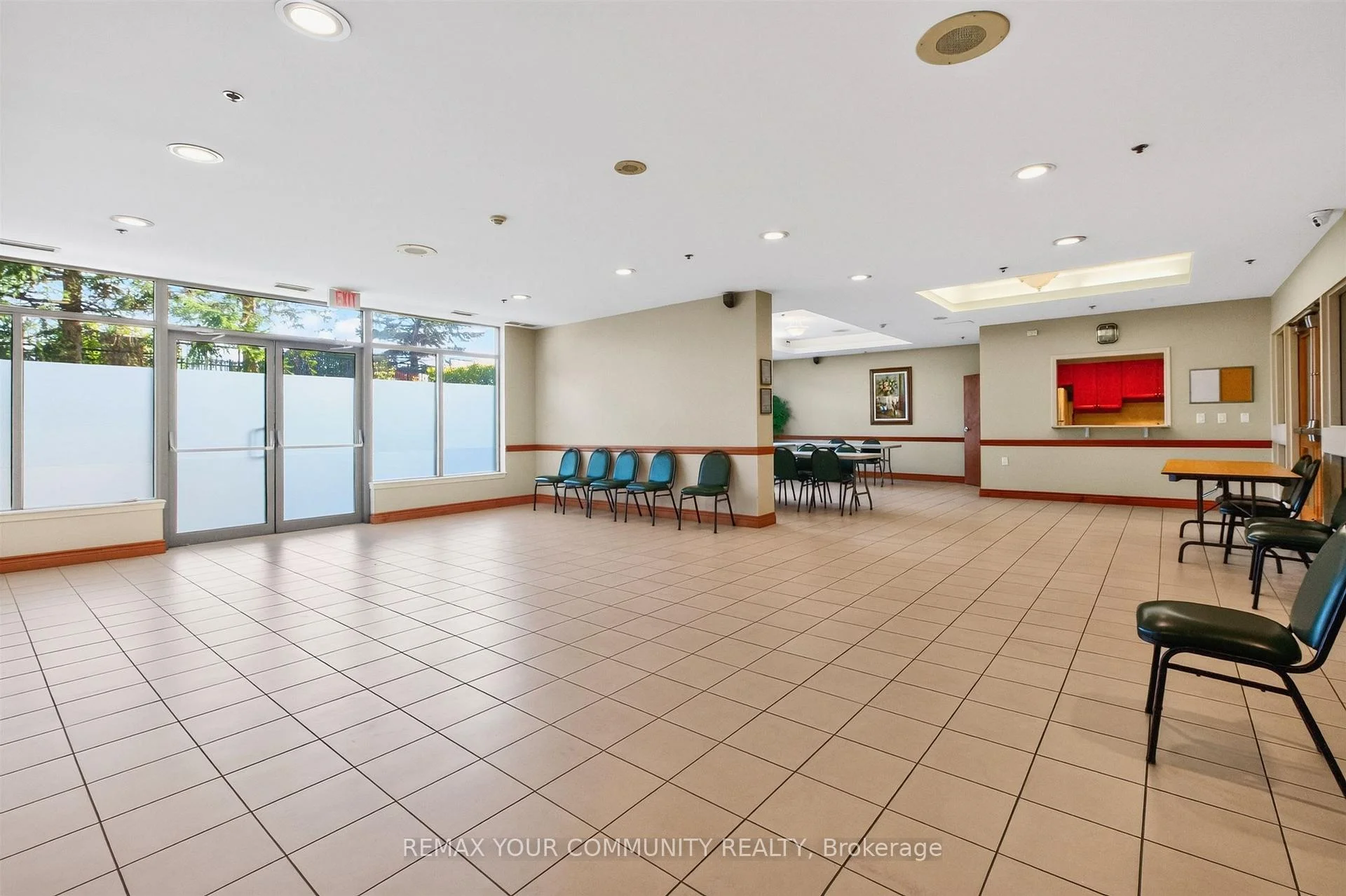 Photo 87 of Unit 110, 2500 Rutherford Road, Vaughan, Maple — HOMEH
