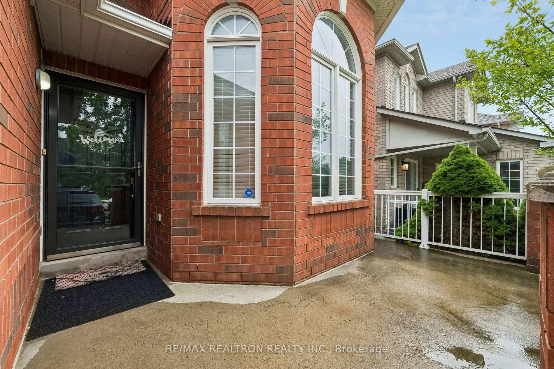 Photo 3 of 58 Lurosa Crescent, Whitby, Taunton North — HOMEH