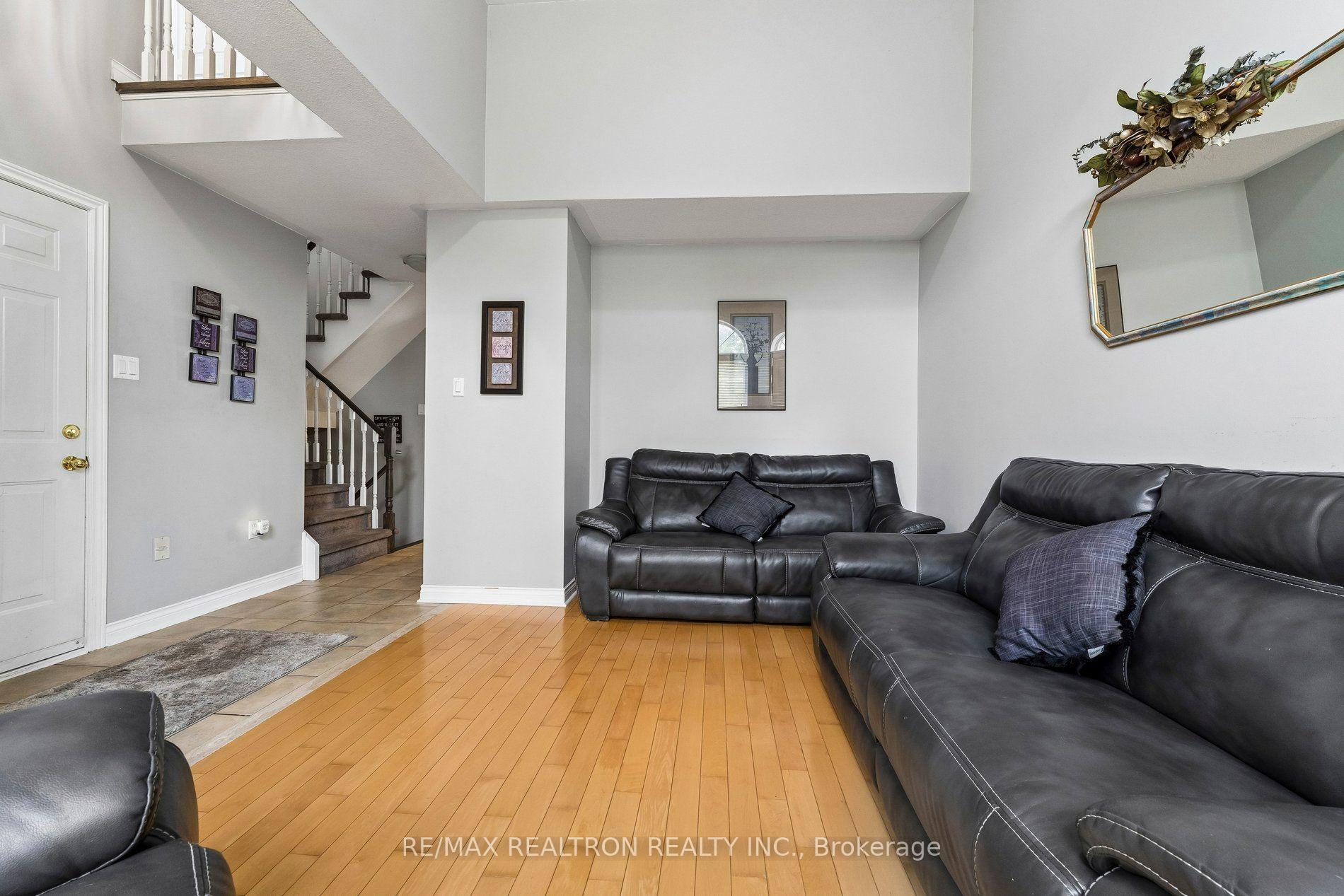 Photo 17 of 58 Lurosa Crescent, Whitby, Taunton North — HOMEH