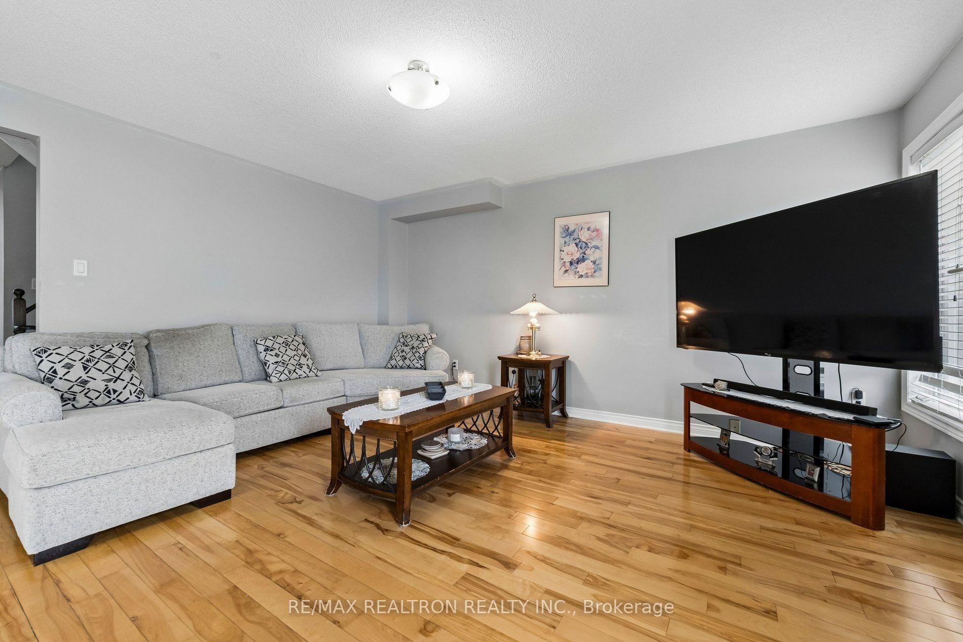 Photo 37 of 58 Lurosa Crescent, Whitby, Taunton North — HOMEH