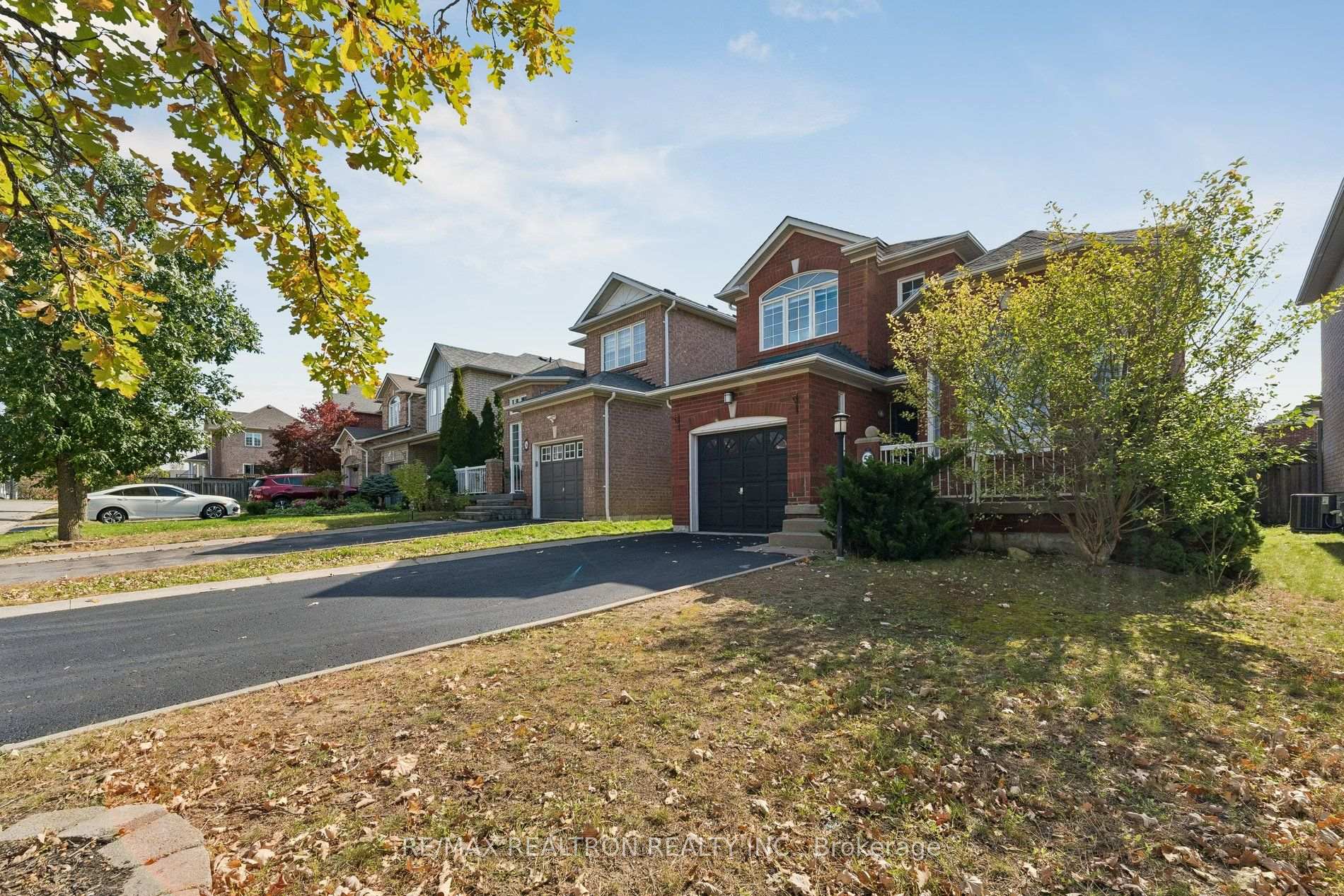 Photo 4 of 58 Lurosa Crescent, Whitby, Taunton North — HOMEH
