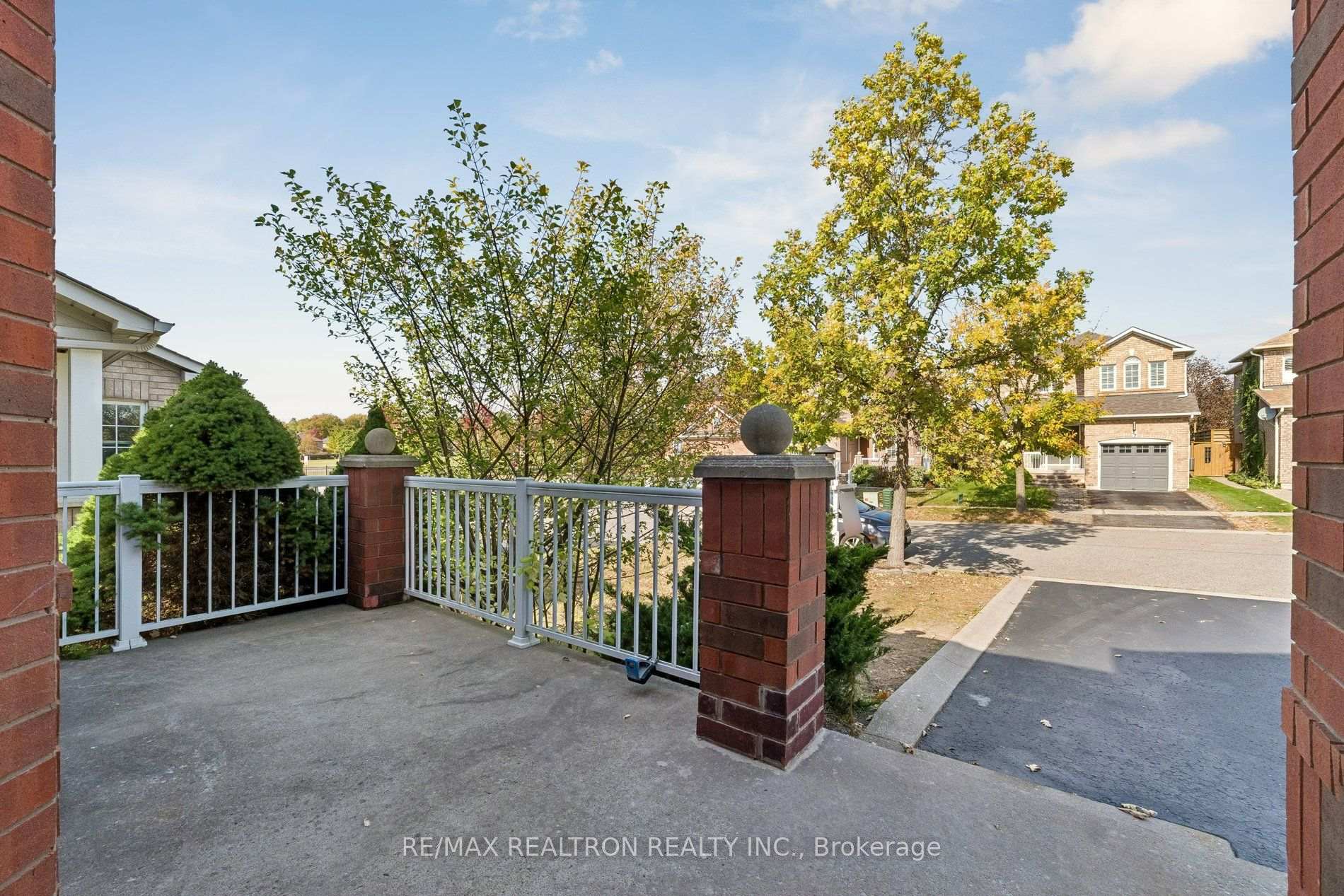 Photo 12 of 58 Lurosa Crescent, Whitby, Taunton North — HOMEH