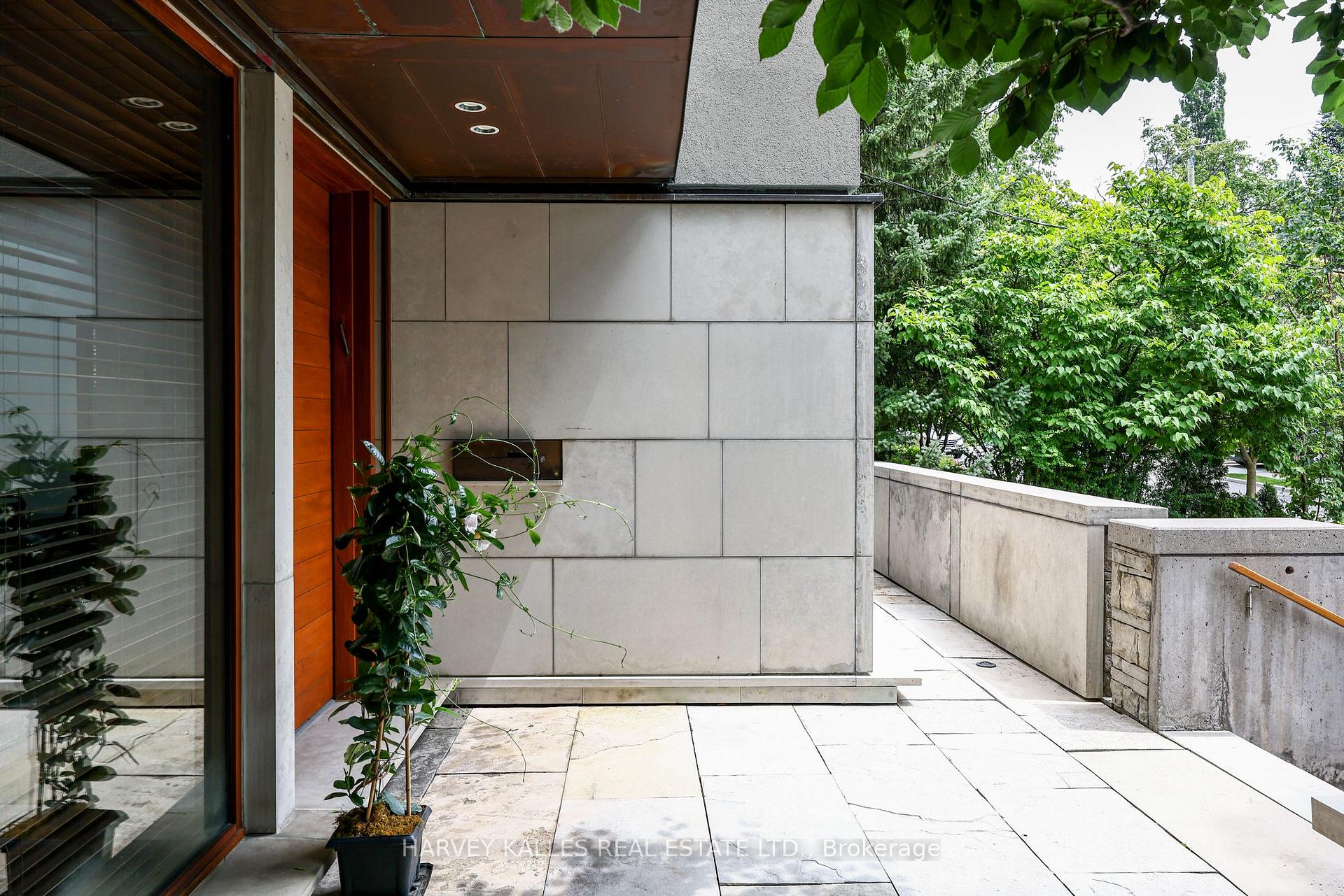 Photo 2 of 36 Millbank Avenue, Toronto, Forest Hill South — HOMEH