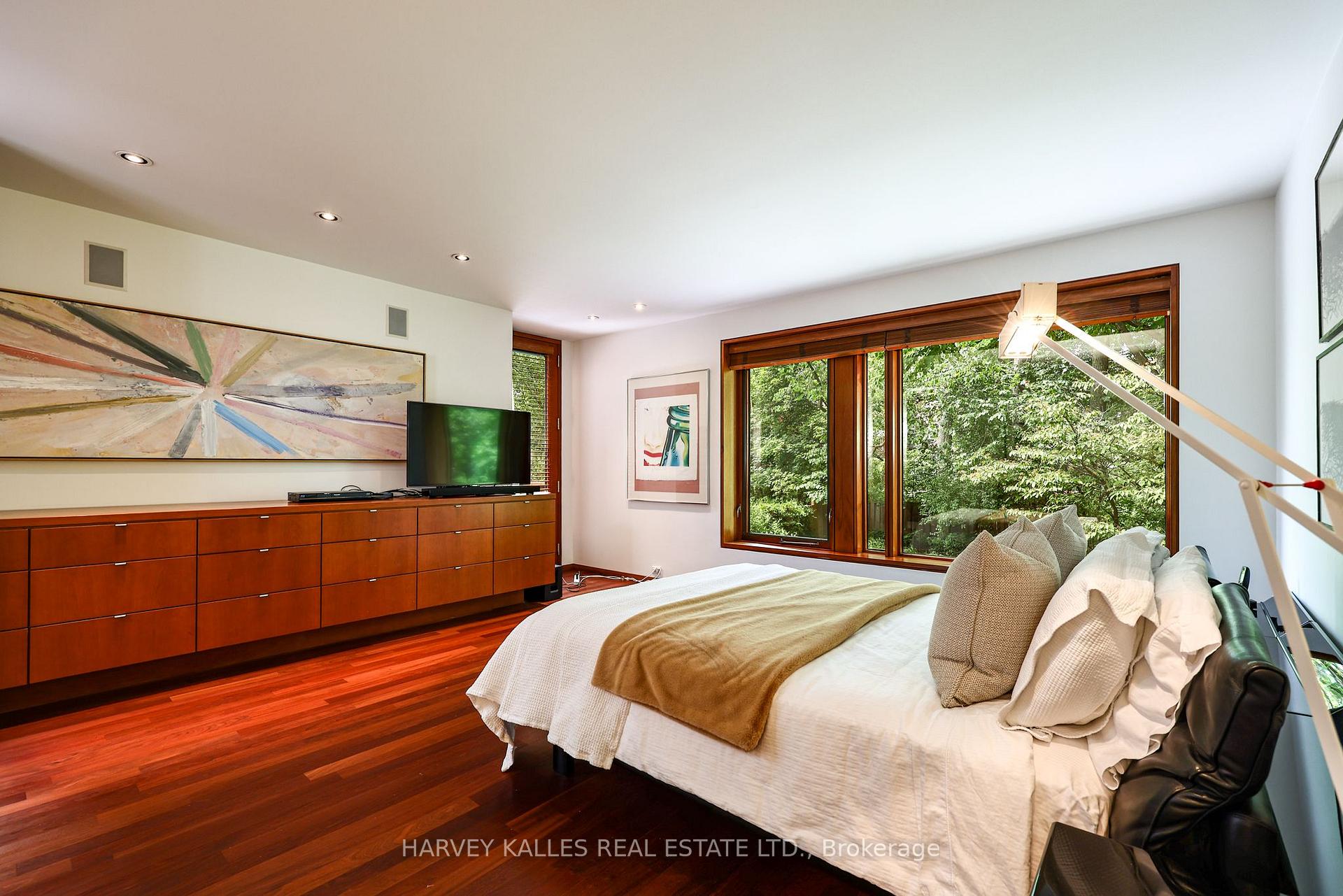 Photo 28 of 36 Millbank Avenue, Toronto, Forest Hill South — HOMEH