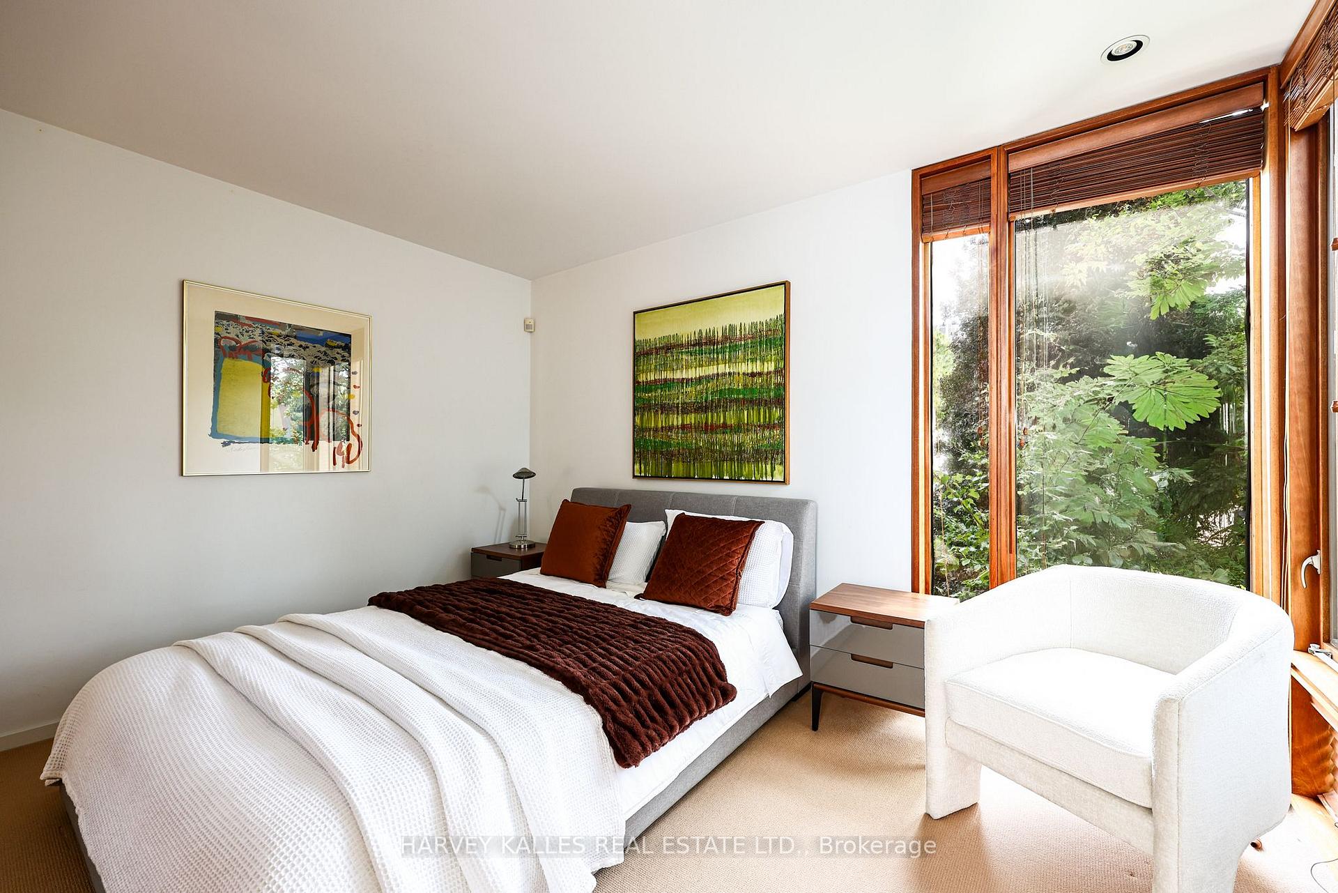 Photo 32 of 36 Millbank Avenue, Toronto, Forest Hill South — HOMEH