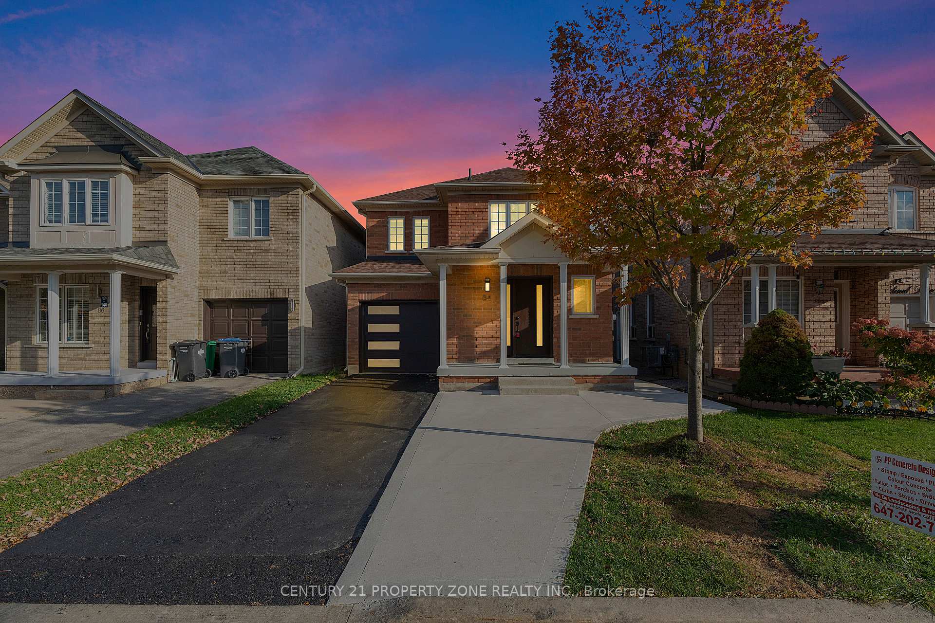 Photo 2 of 84 Tideland Drive, Brampton, Fletcher's Meadow — HOMEH